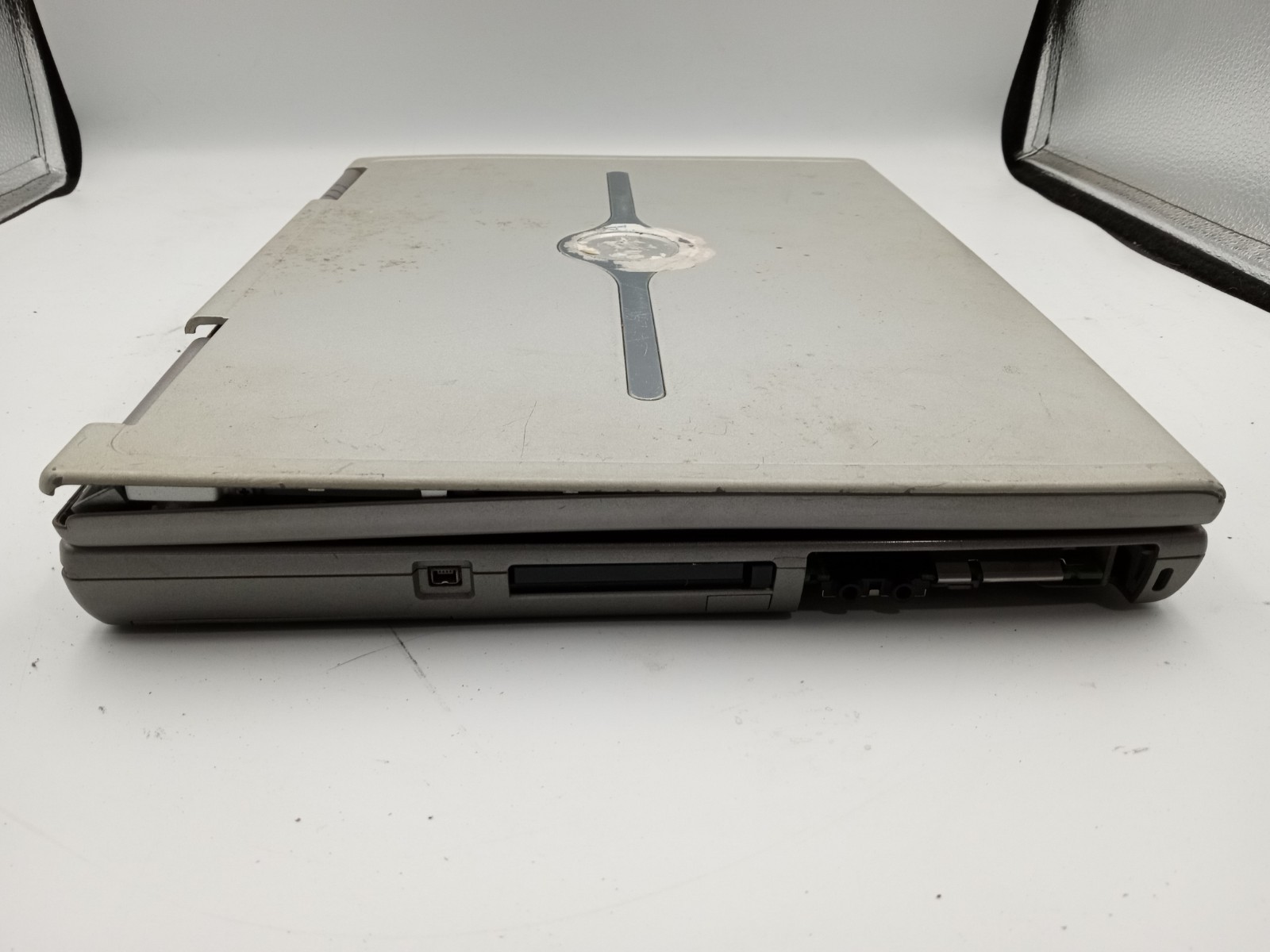 Dell Inspiron 8600 15.4″ Laptop Intel Pentium M 1.5GHz Nvidia FX5200 – READ -RR