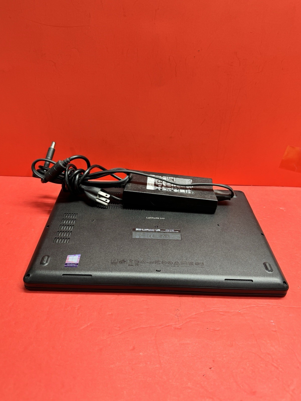 Dell Latitude 5491 14″ 8th i7-2.6GHz 16GB RAM 256SS