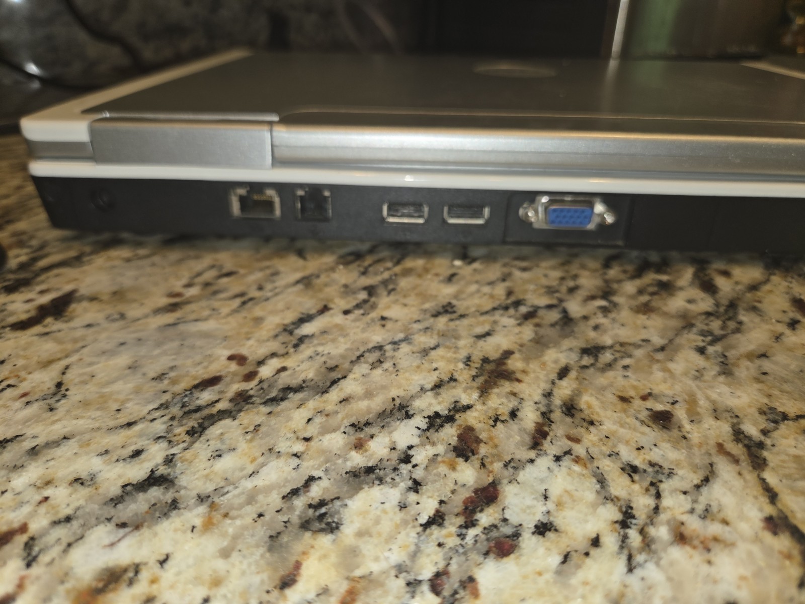 Dell Inspiron 1501 AMD Athlon x2, Fully Functional, Phenomenal Condition