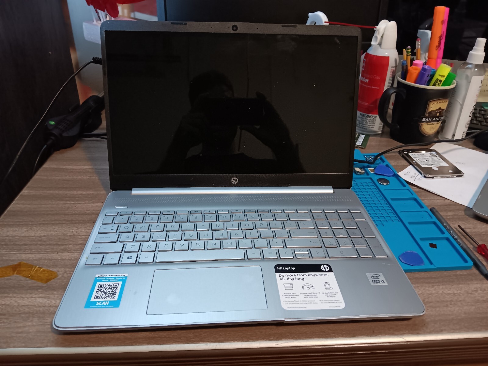 HP Laptop 15-dy1091wm, Intel Core i3-1005G1 No HDD No RAM does not turn on only