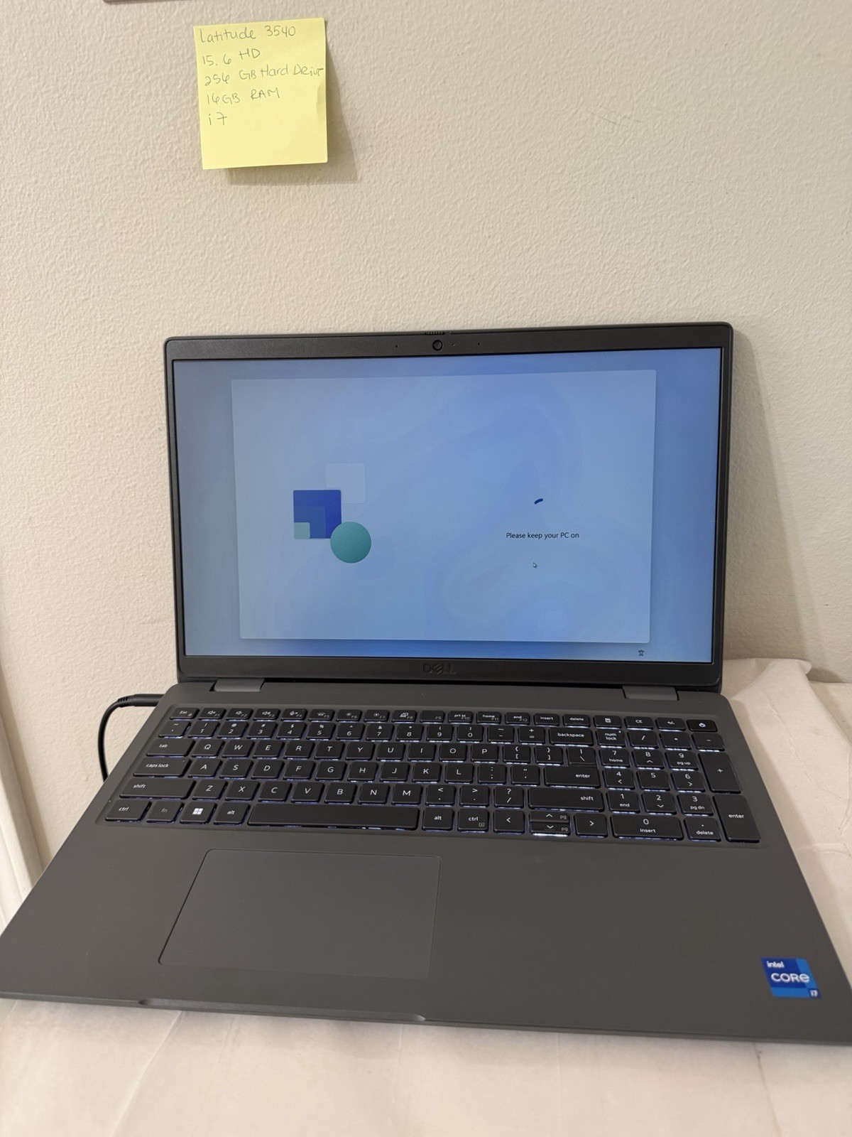 Dell Latitude 3540 15.6”HD, 256GB HD, 16GB RAM, i7, Windows 11 Pro