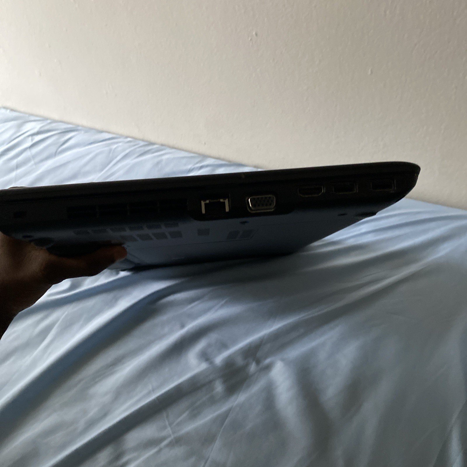 Lenovo ThinkPad E560.