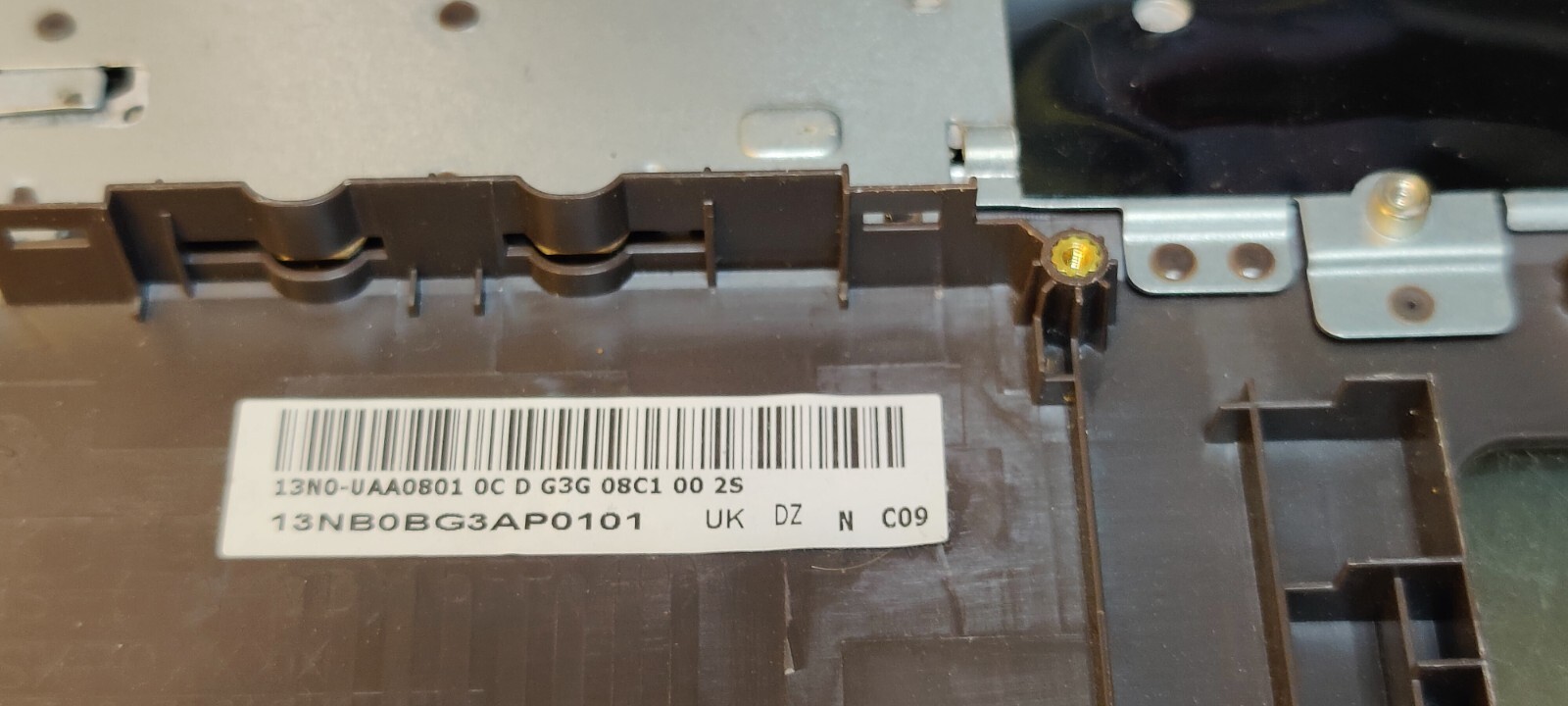 ASUS X556U F556U A556U K556U SCOCCA PALMREST 13NB0BG3AP0101 13N0-UAA0801