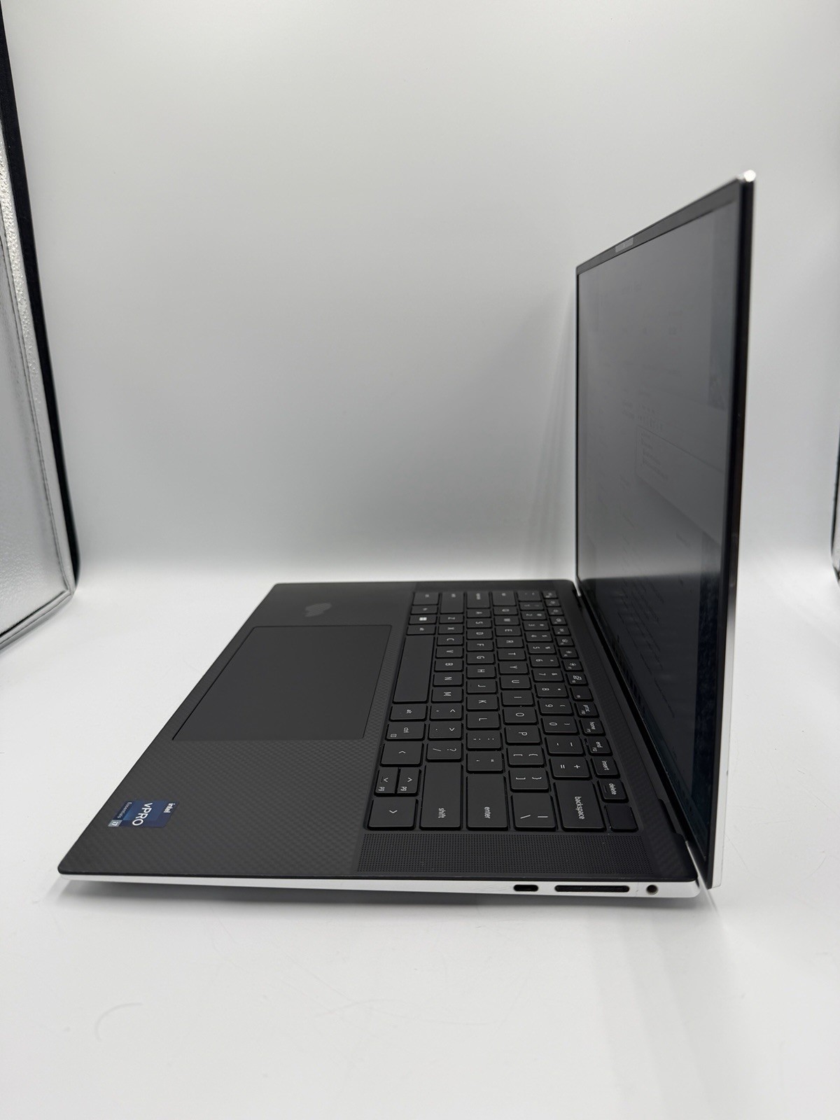 Dell XPS 15 9520 15.7″ Intel i7-12700H 32GB 1TB SSD RTX 3050 Ships Today !