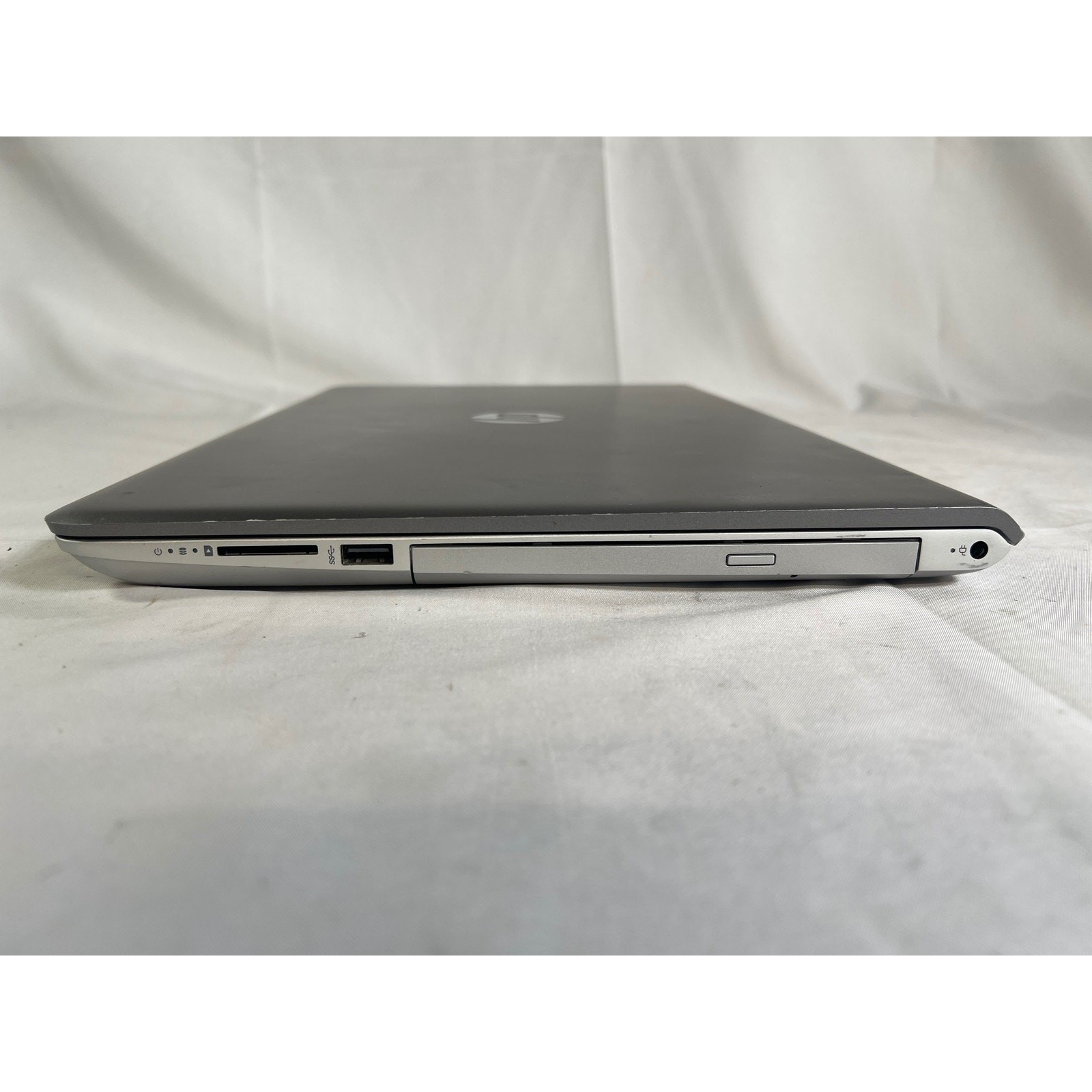 HP Pavilion Laptop 15-cc123cl Intel Core i5-8250U 8GB 128GB 15.6″ Trackpad prob