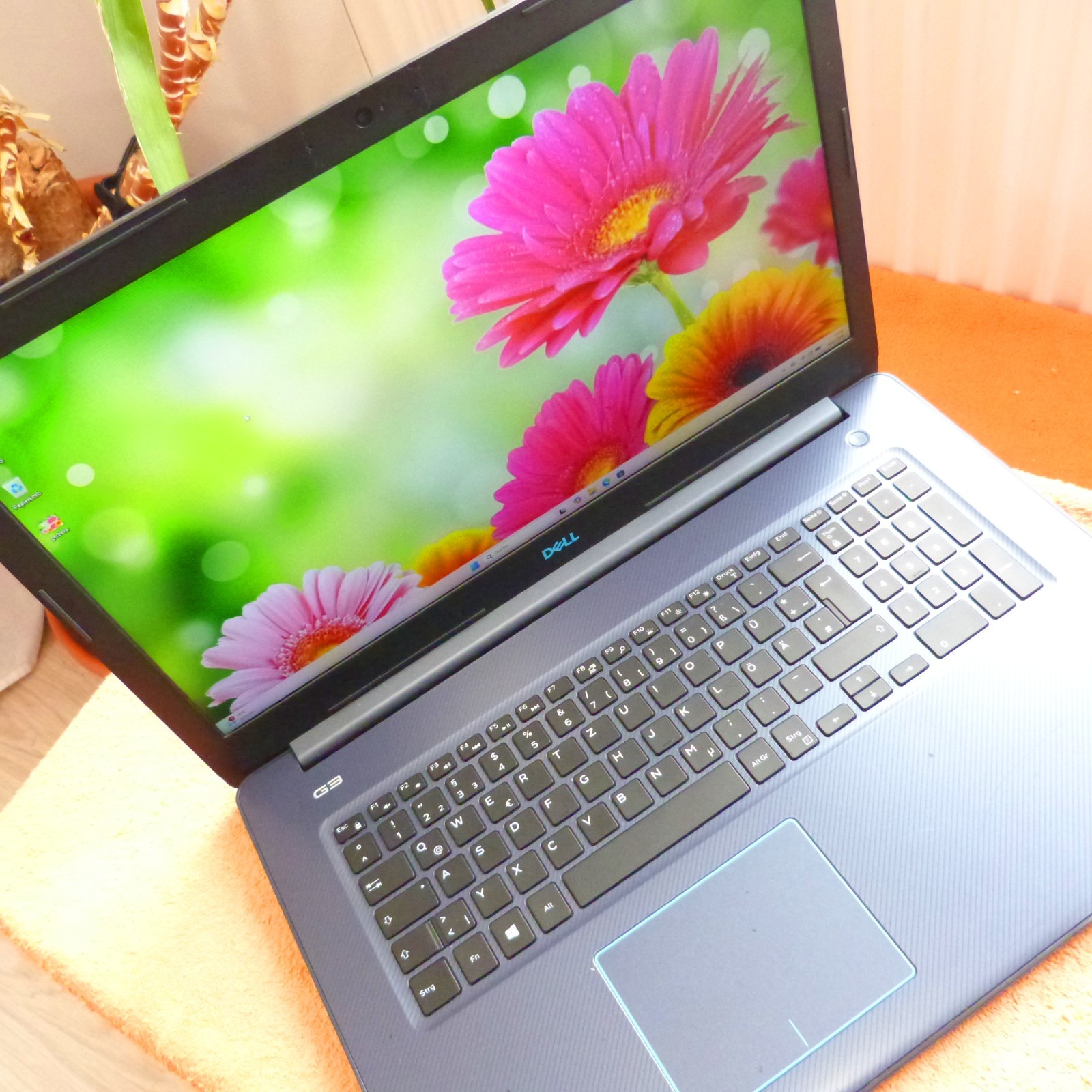 Dell 3779 G3 P35E l 17 inch FULLHD GAMING l SSD Windows 11 l 16GB RAM Intel 8GEN