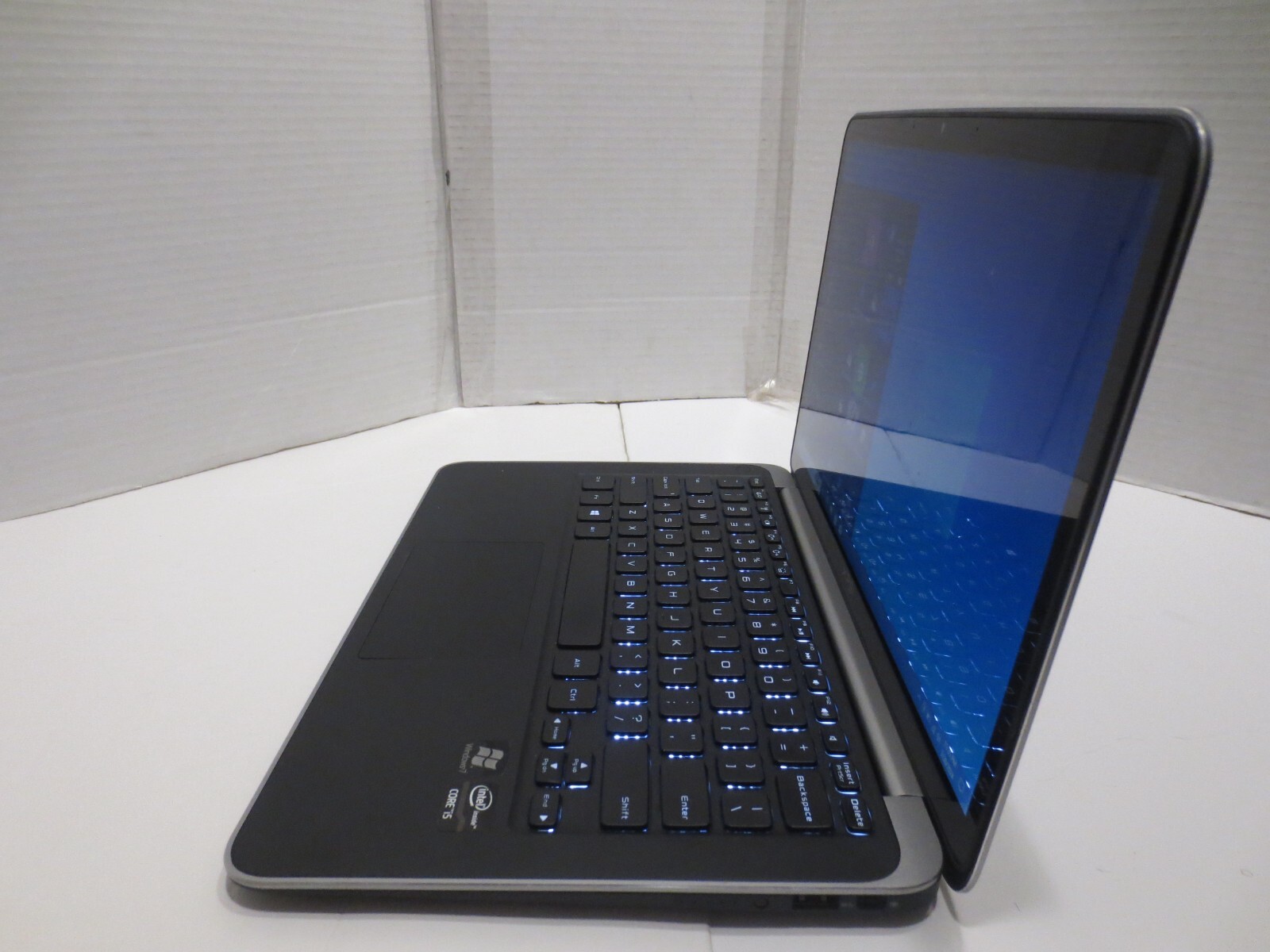 DELL XPS 13 L321X CORE i5-2467M@1.6GHz 4GB RAM 256SSD WINDOWS 10