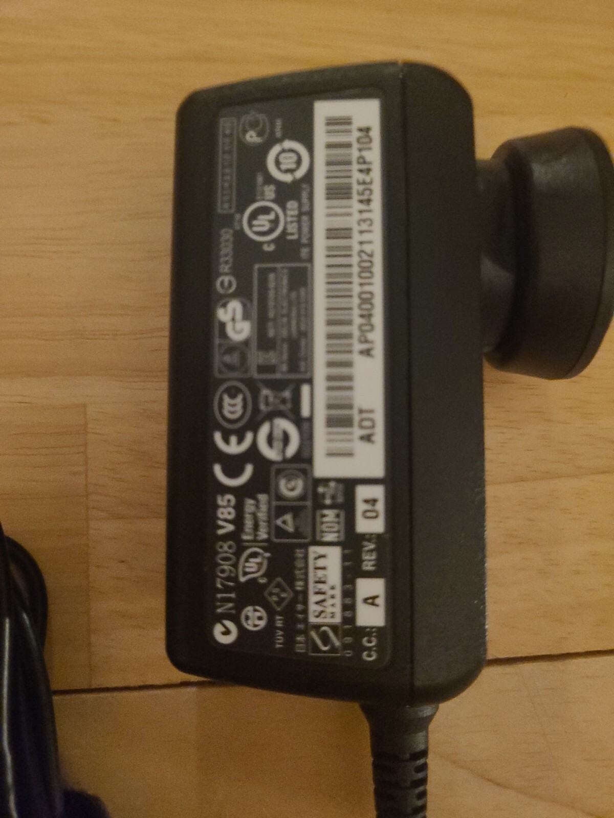 Gateway LT2805U Netbook W/Case & Charger, READ DESCRIPTION