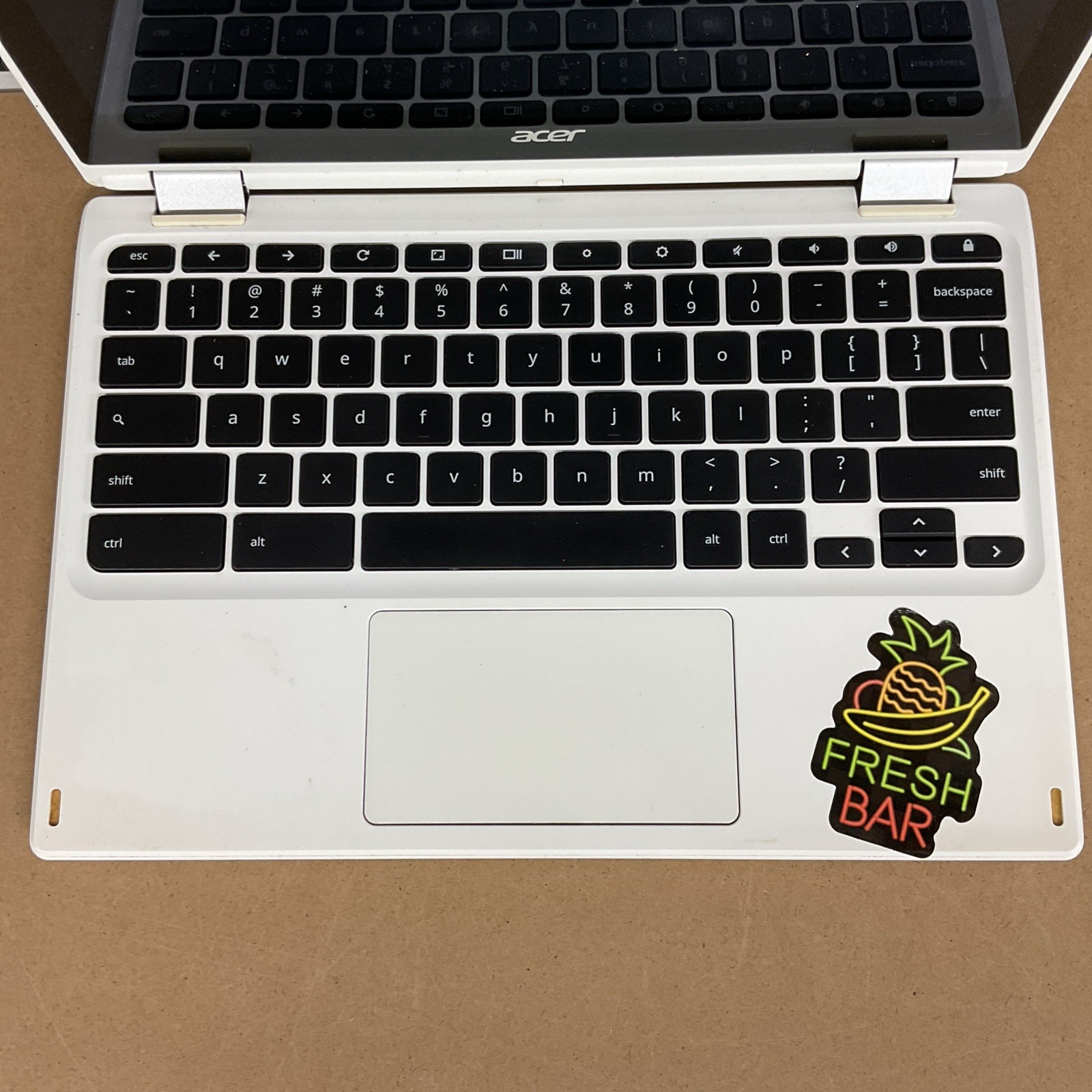 Acer Chromebook Model CB5-132T-C8ZW Laptop White – Untested Broken