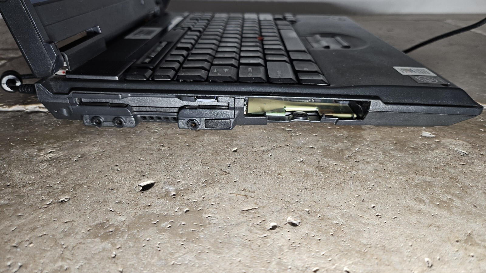 Vintage IBM Thinkpad A20m Laptop For Parts