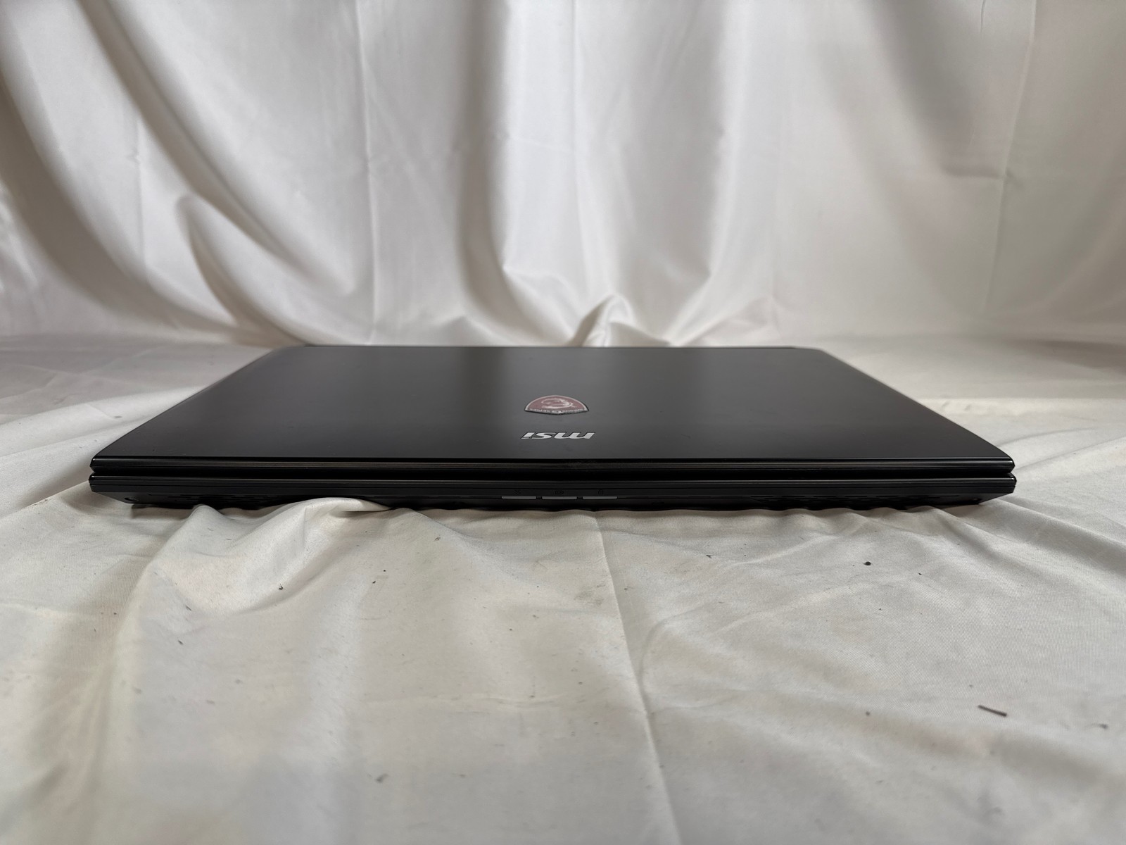 MSI GL72 7RD i7-7700HQ 16GB 128GB SSD 1TB HDD GTX 1050 17.3″ Gaming