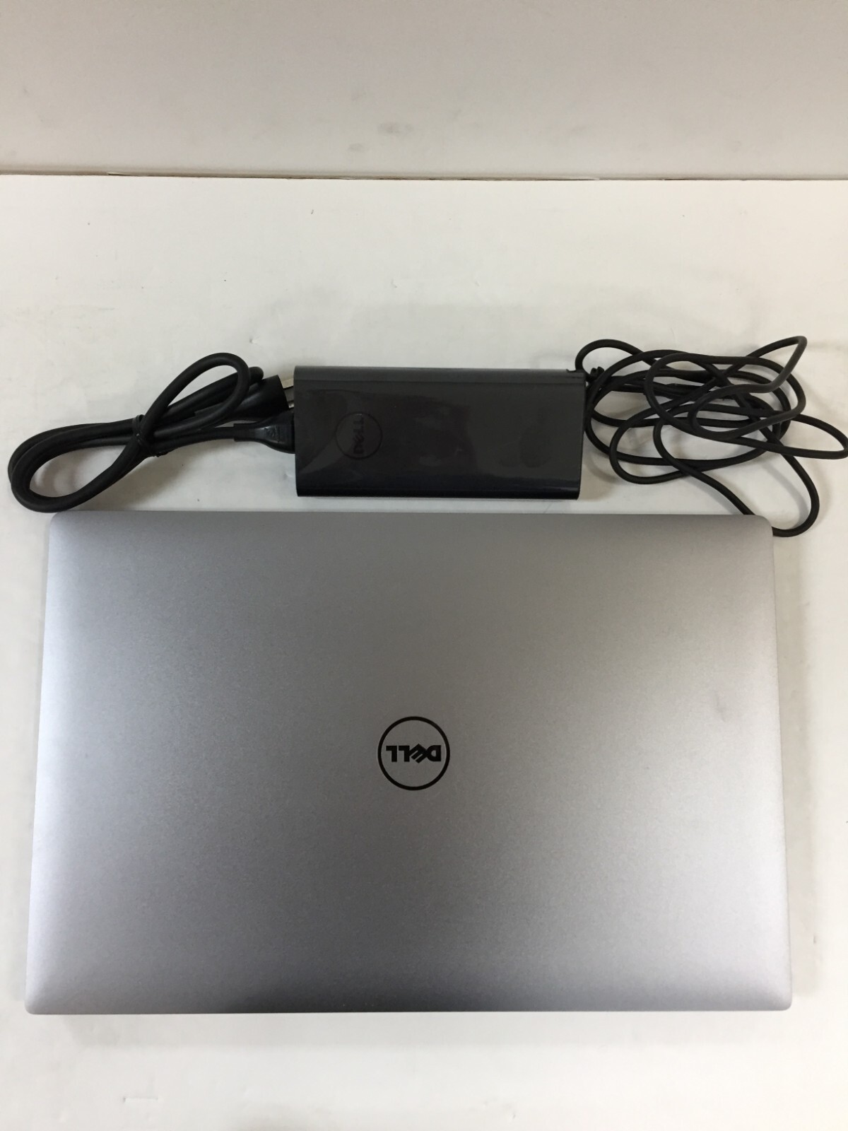 Dell XPS 9560 15.6″ Laptop/Intel i5-7300HQ/8GB Ram/1TB HDD+32GB SSD/GTX 1050/W10