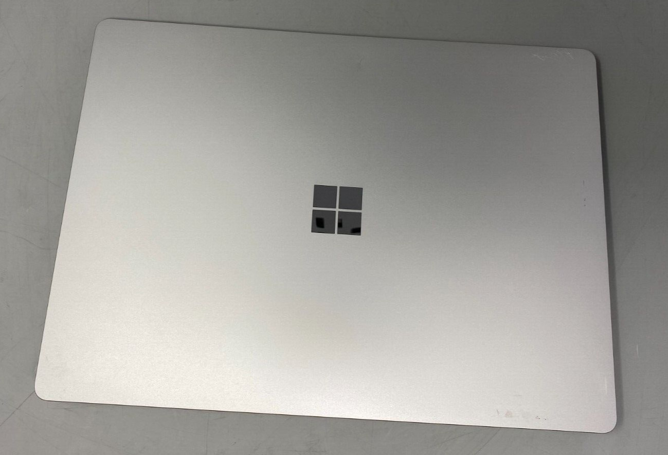 Microsoft Surface Laptop 4 1950 i5-1145G7 2.6GHz 256GB SSD 16GB DDR4 SLV C/Dent