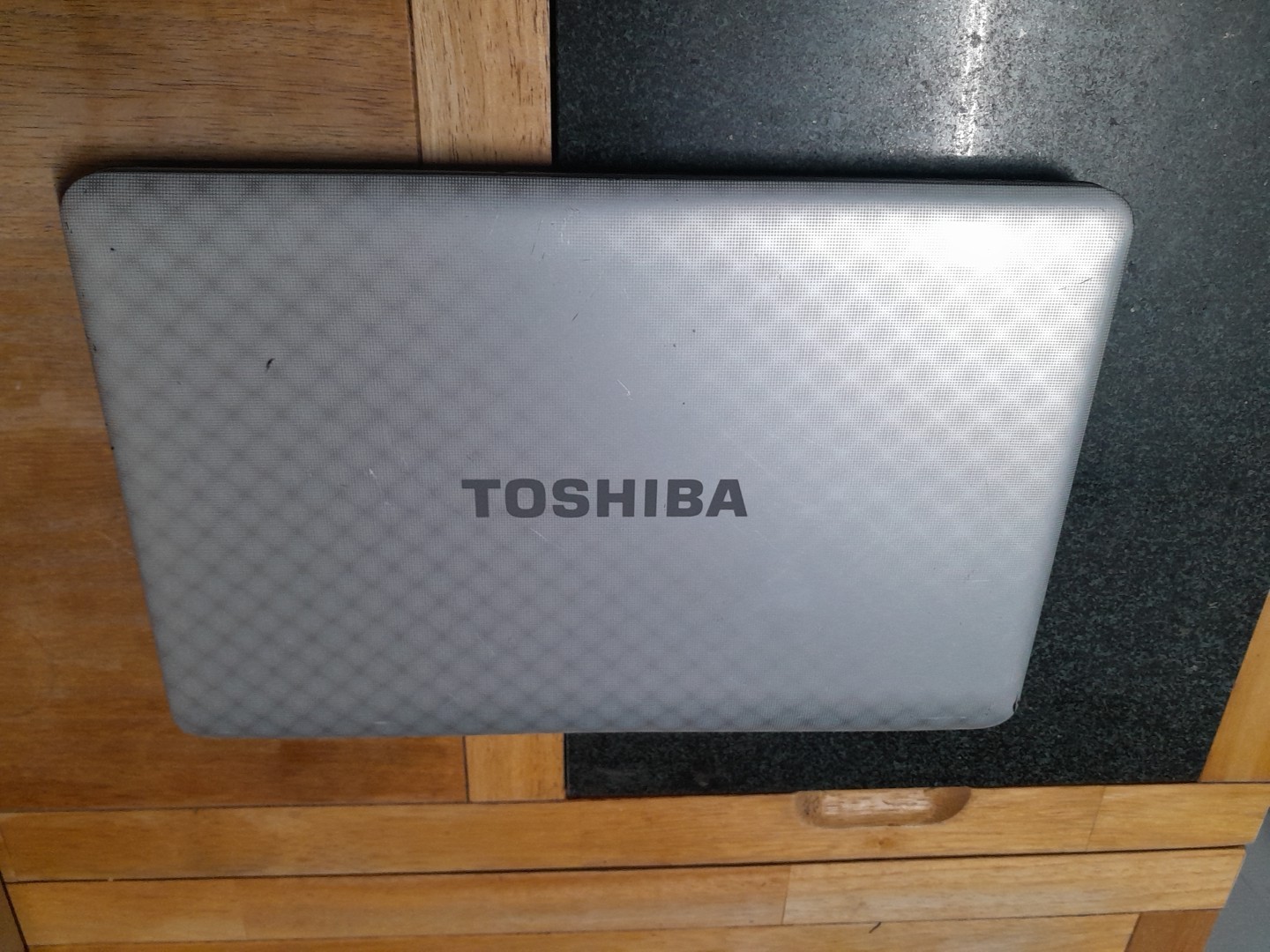 Lot of 2/ Toshiba Satellite M115-S1061 15.6″ and L755-S5355 Laptops – PARTS ONLY