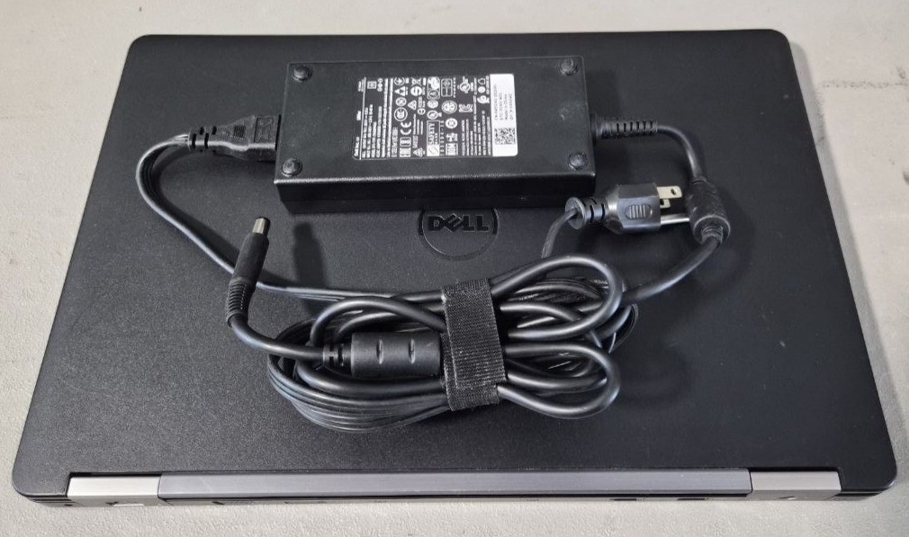 DELL LATITUDE E5570 15.6″ INTEL i7-6600U 12GB MEM 256GB SSD WIN11 PRO – 7S6TRC2