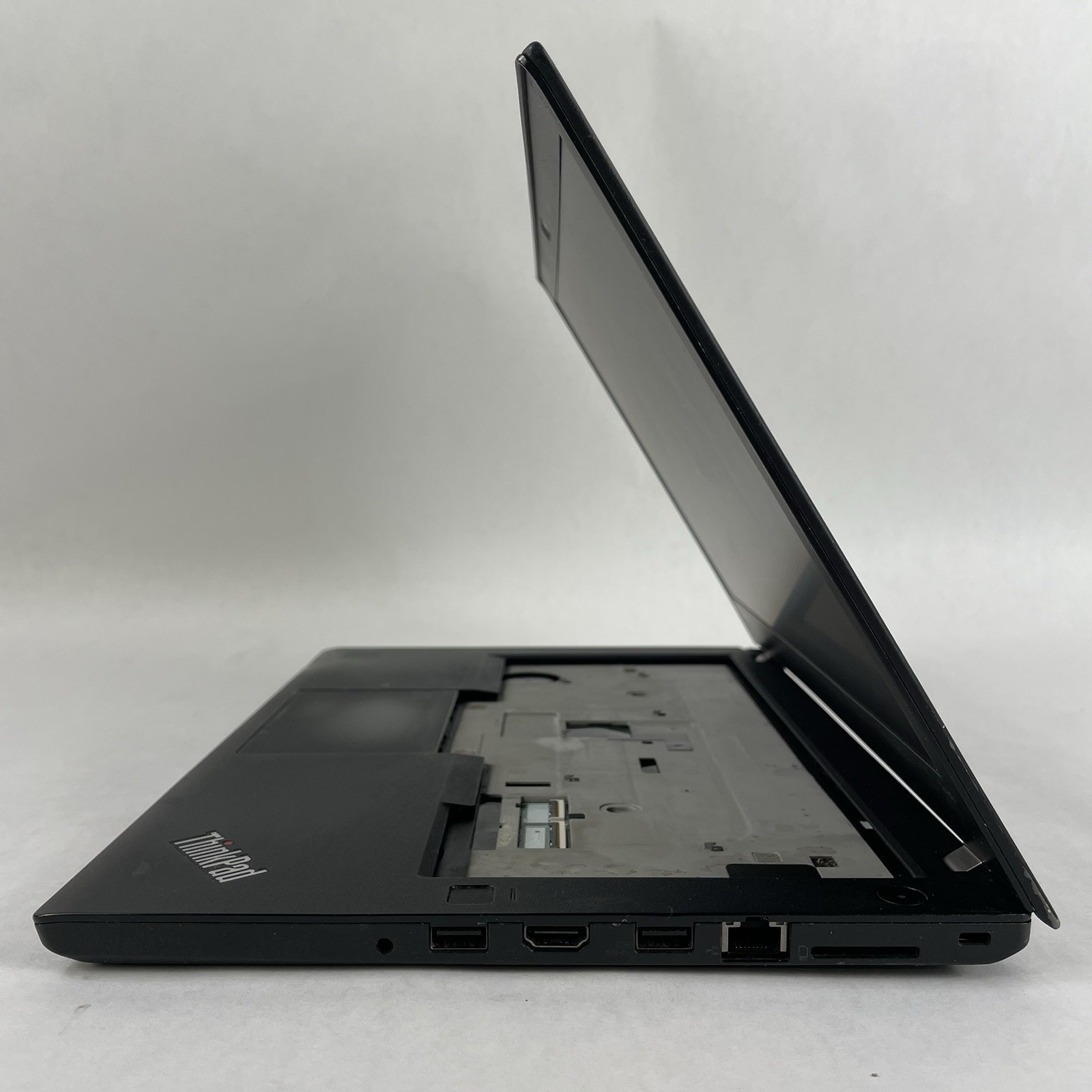Lenovo ThinkPad T480 14″ i5-8350U 1.70 GHz 8 GB RAM No SSD/OS/AC/Batt – READ