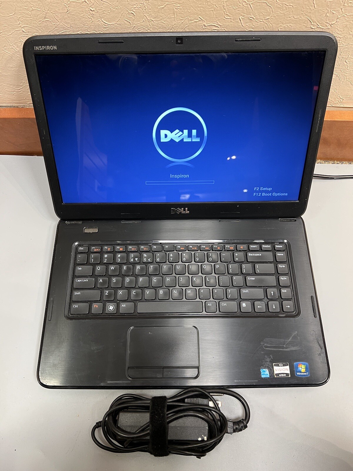 Dell Inspiron M5040 AMD E-450 RADEON GRAPHICS 2GB RAM 500GB WEBCAM BLUETOOTH