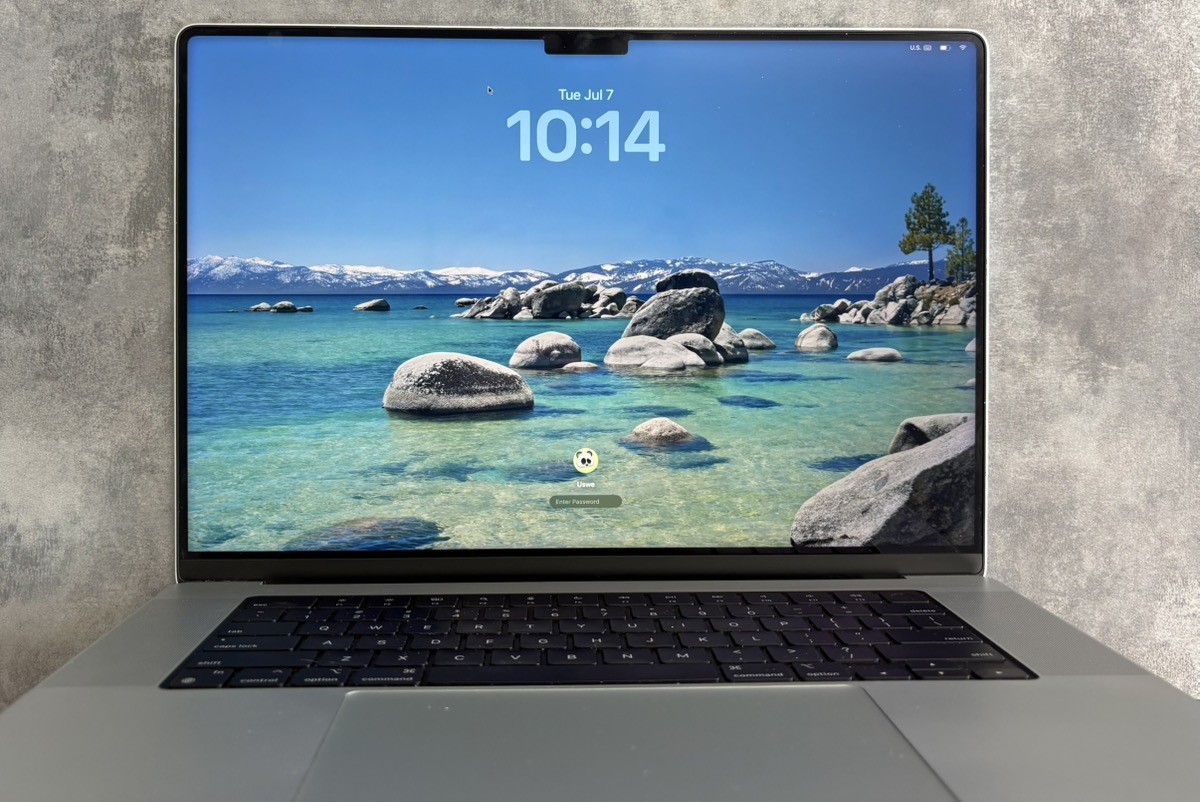 Apple Macbook Pro 16″ (2023) (PD2104370)