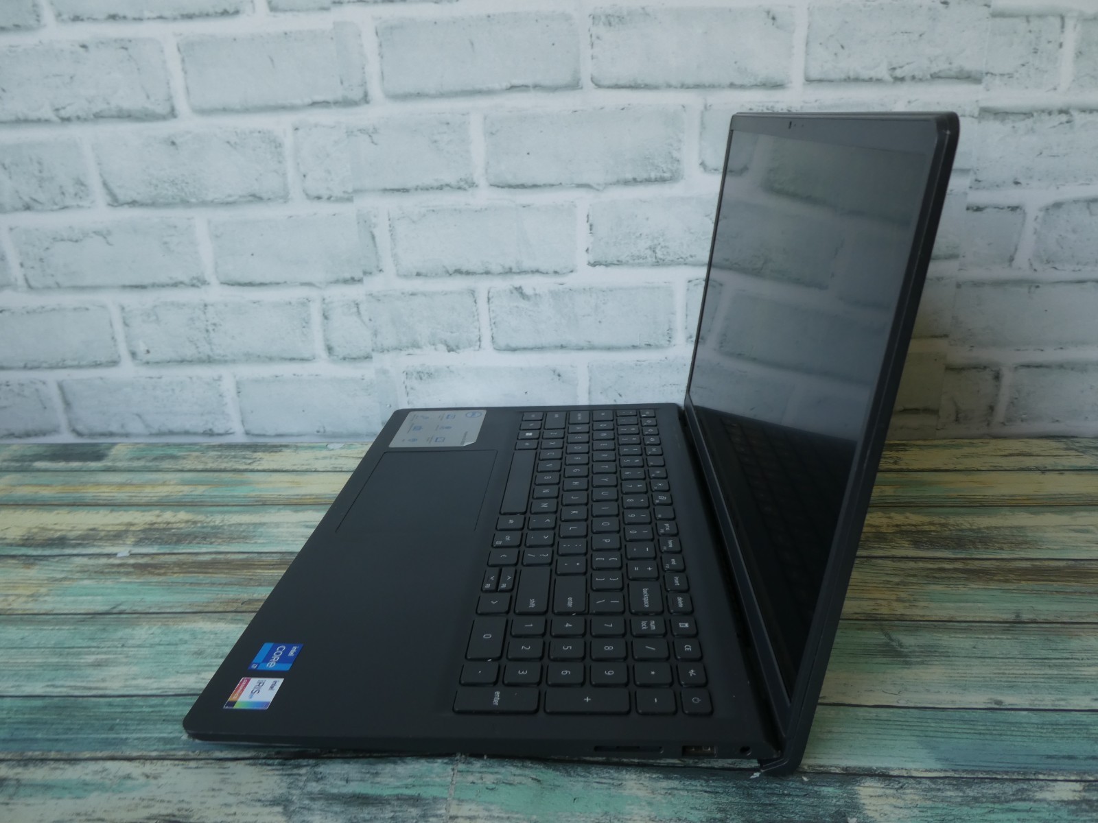 Dell Inspiron 15 3511 15.6″ Core i7-1165G7 16GB RAM 256GB NVMe SSD Win-11
