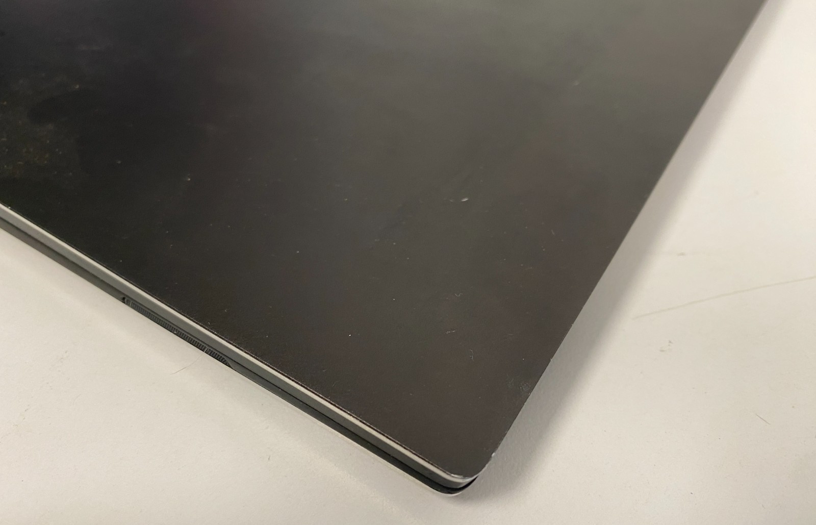 Dell XPS P71G 13″ i7-7Y75 @1.30GHz 16GB RAM NO SSD/OS PARTS
