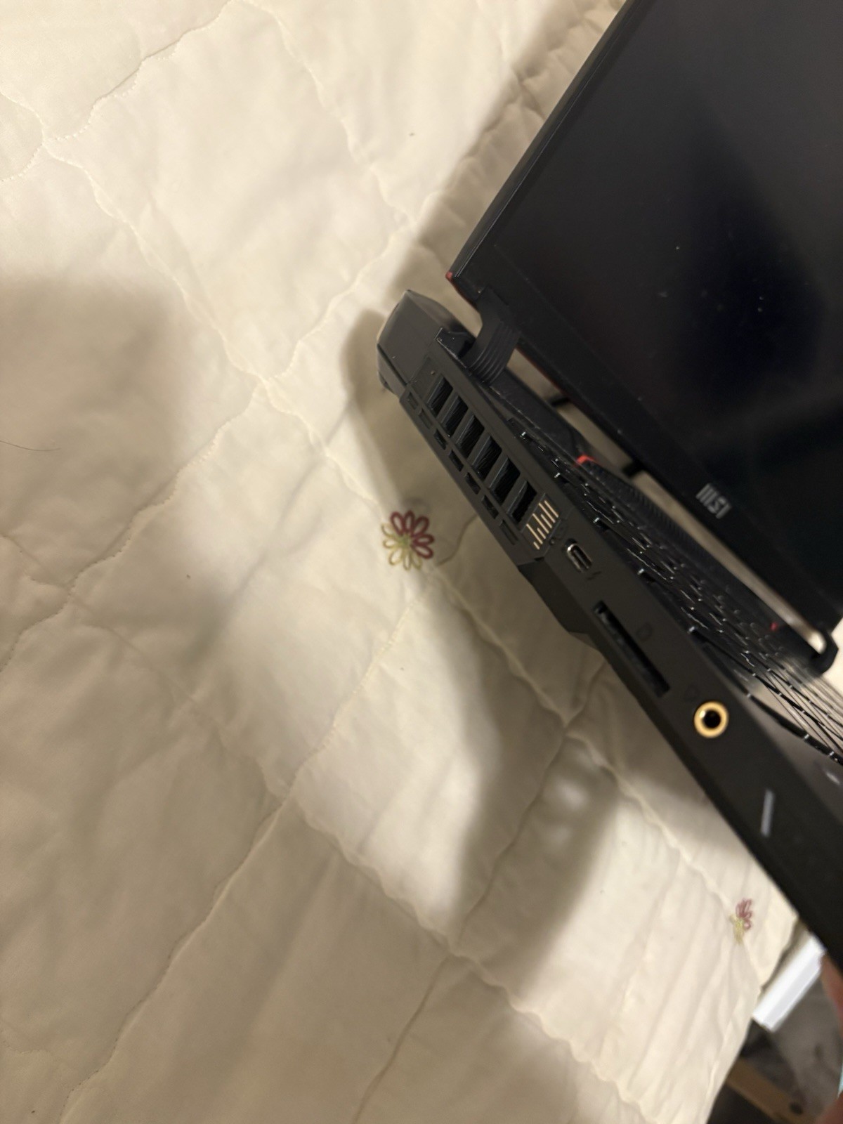 MSI Gaming Laptop Working with charger Used good Condition message for specs