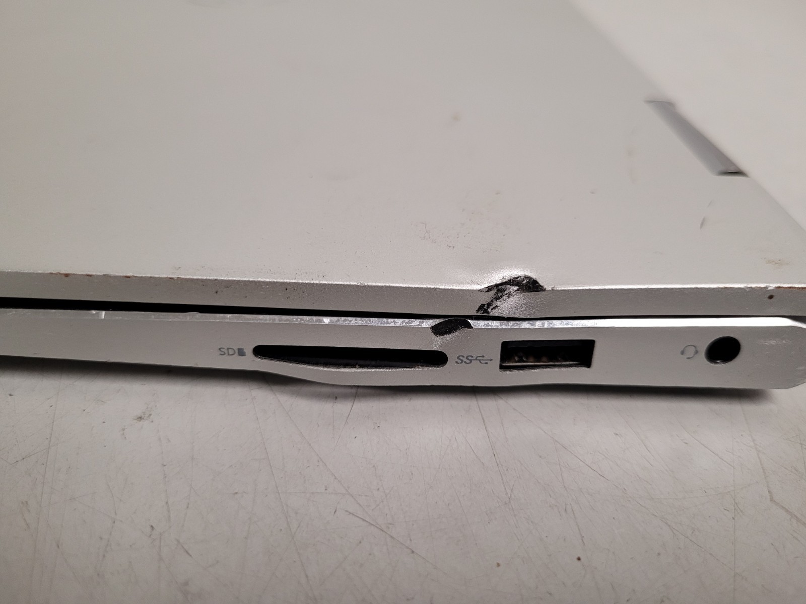 Dell inspiron 7506 2in1 broken i5-1135G7 2.4ghz 12 gb ram no ssd *parts BF91G63