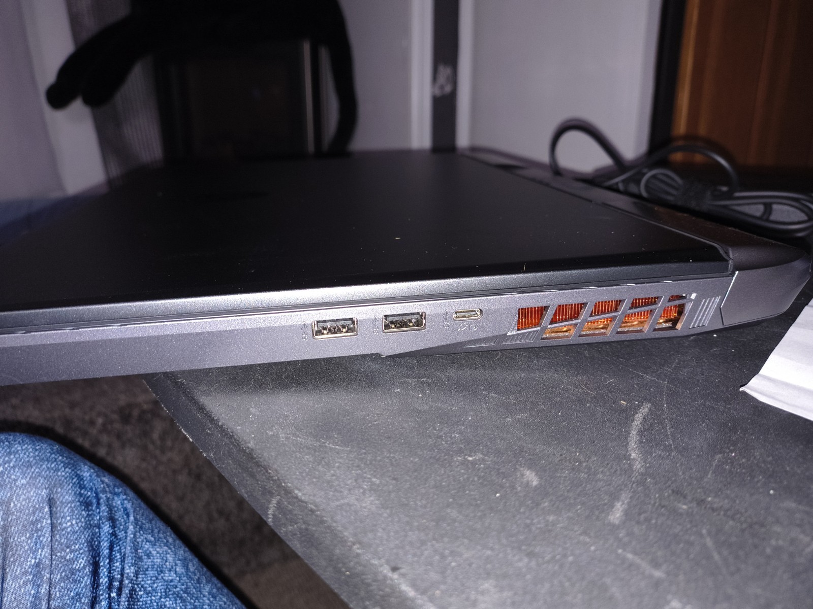 MSI VECTOR 1U HX