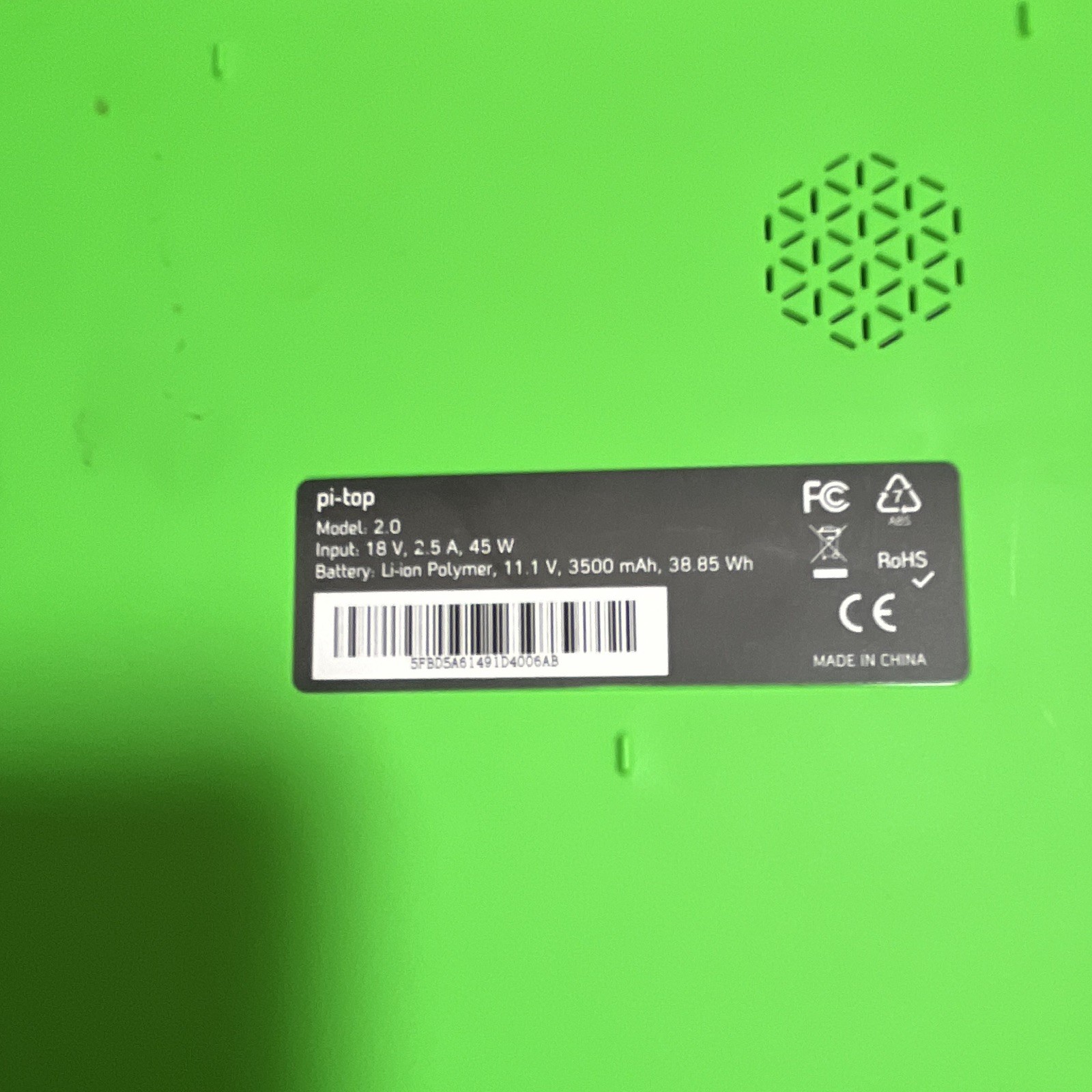 pi-top Model 2.0 Series 14 in Green Notebook Laptop for Casual Computing