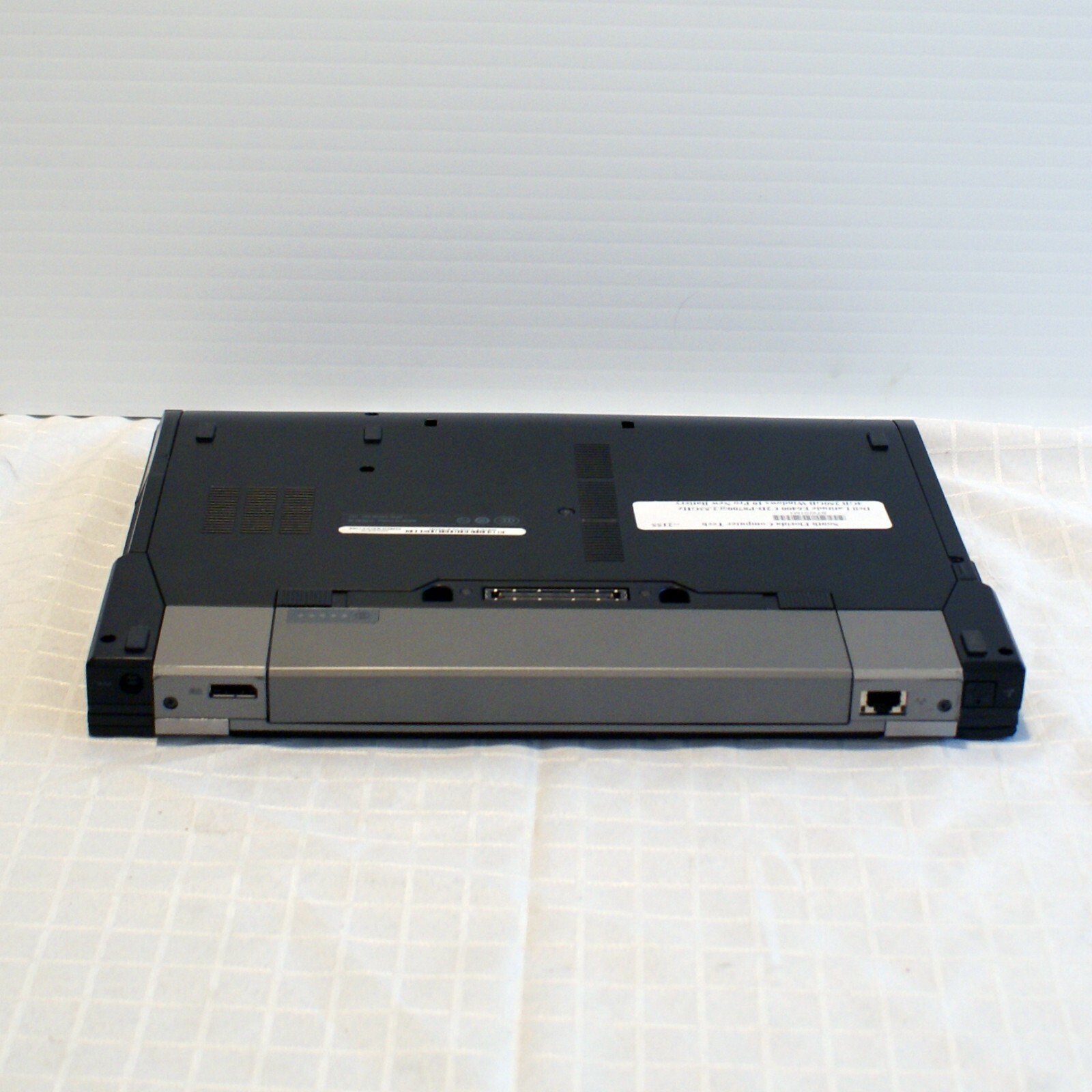 Dell Latitude E6400 Intel C2D P-8700 2.53Ghz 4GB 250GB Windows 10 Pro Ac Adapter