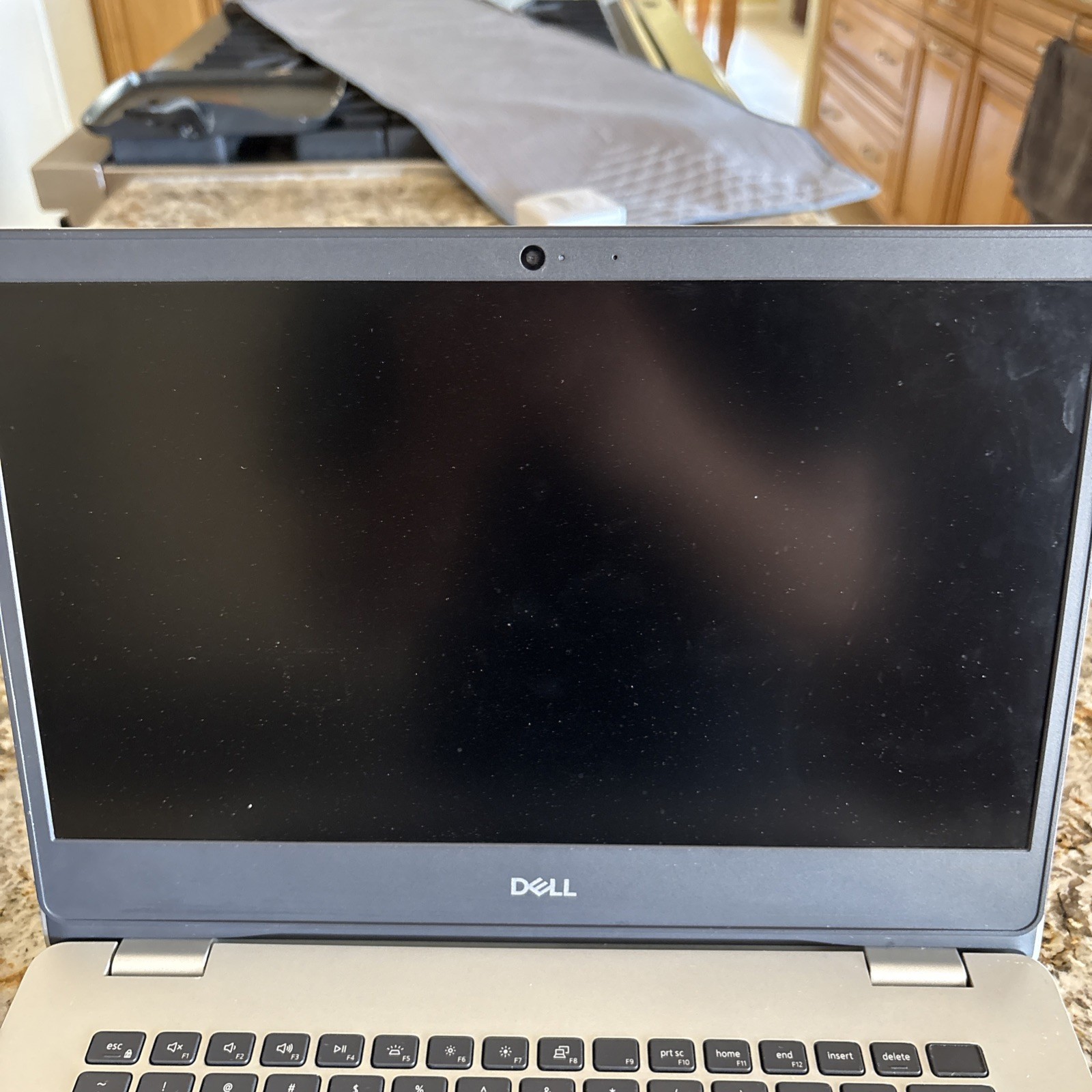 DELL INSPIRON 5493 Laptop 14″ i5 16gb/500/1tb Win11 Pro25H2/Office 2021-extras-1