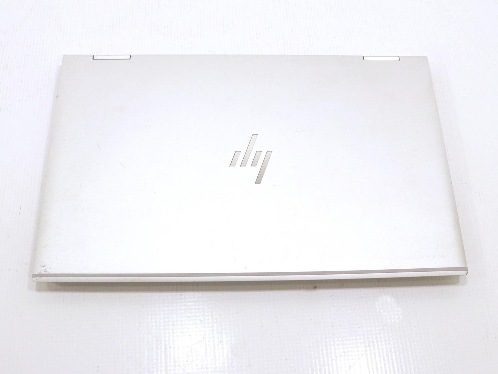 HP EliteBook X360 1040 G7 i7-0610U 16GB 256GB NVMe Windows 11 Pro – Cracked LCD