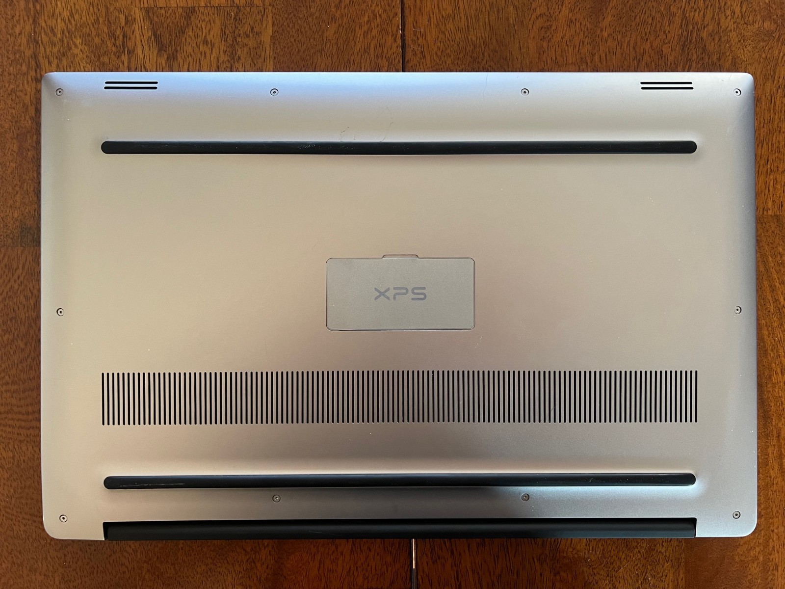 Dell XPS 15 9560 15.6″ i5-7300HQ GTX 1050 8GB RAM 256GB SSD Windows10