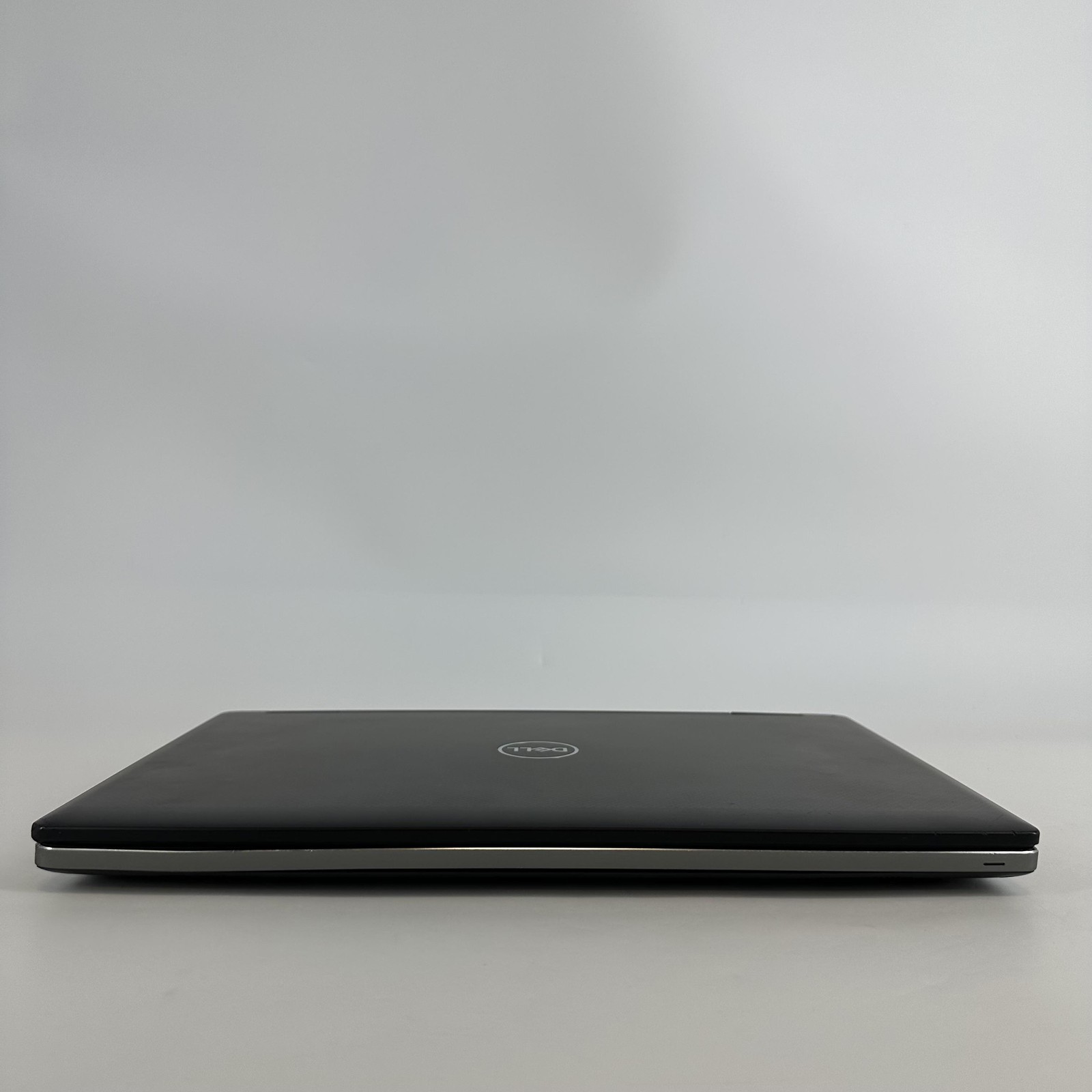 Dell Precision 7530 15.6 FHD TOUCH i7-8750H 2.20GHz 32GB 1TB SSD Quadro P3200