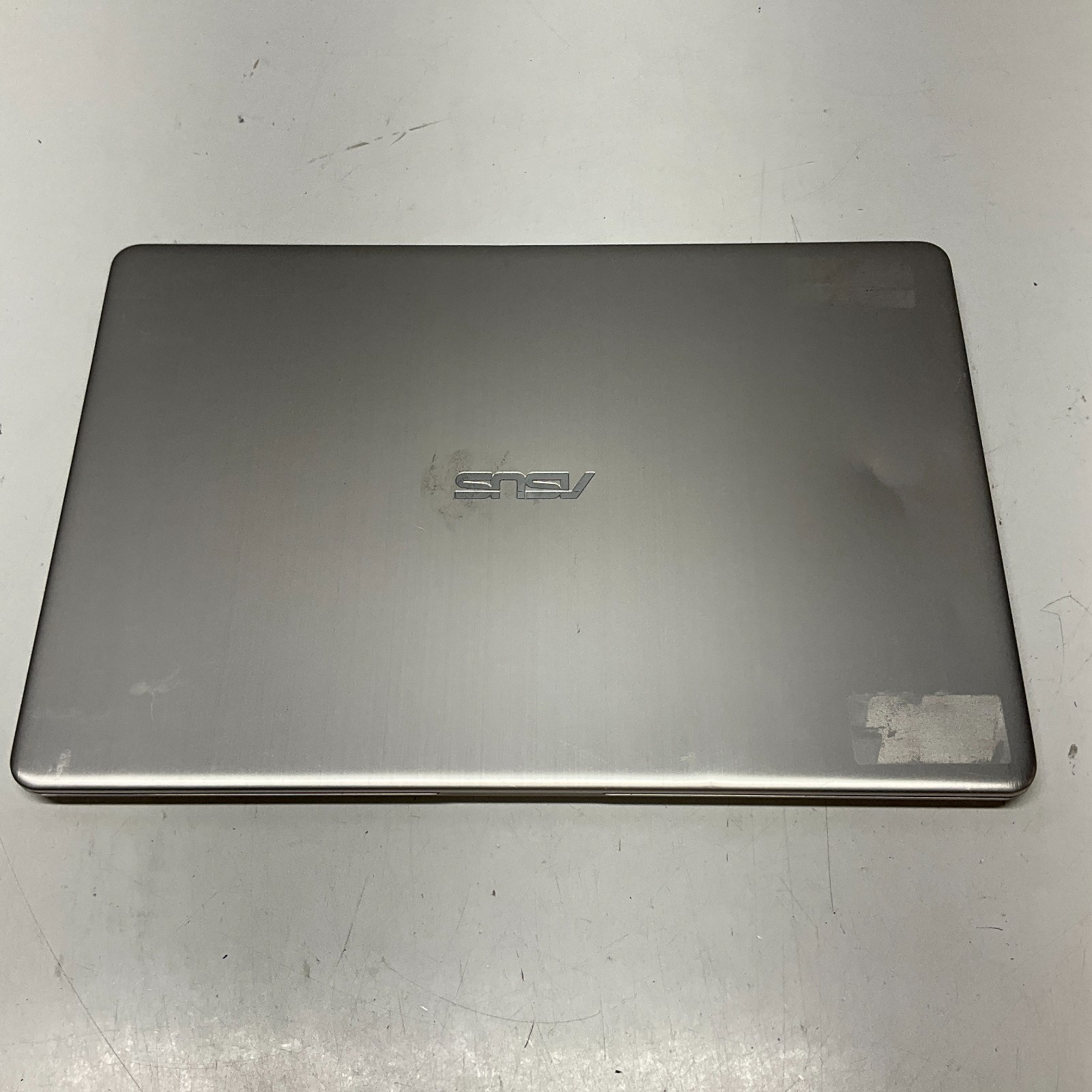 ASUS VIVOBOOK X510UAR | Intel I5-8250U | 256GB SSD 8GB Windows 11 Pro Laptop