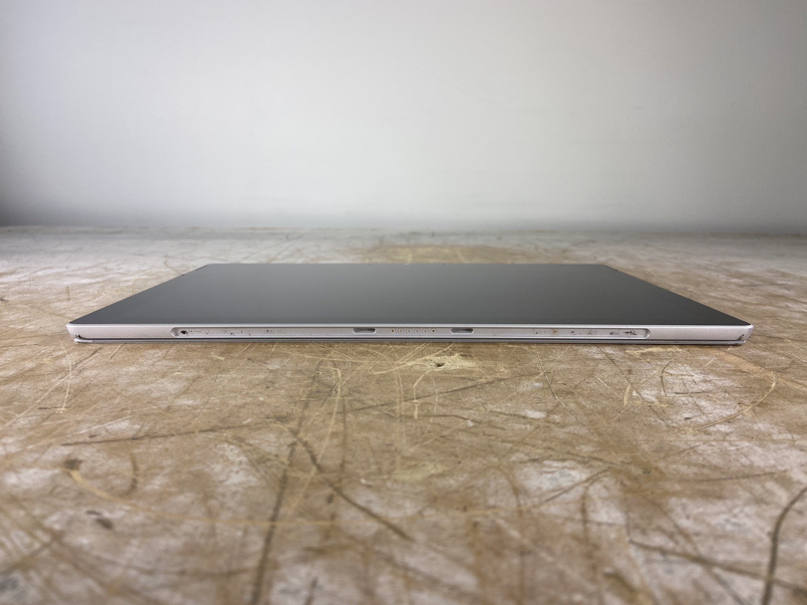 MICROSOFT SURFACE PRO 7+ (1960) i7-1165G7 @ 2.80GHz, 16GB RAM, NO HDD/OS
