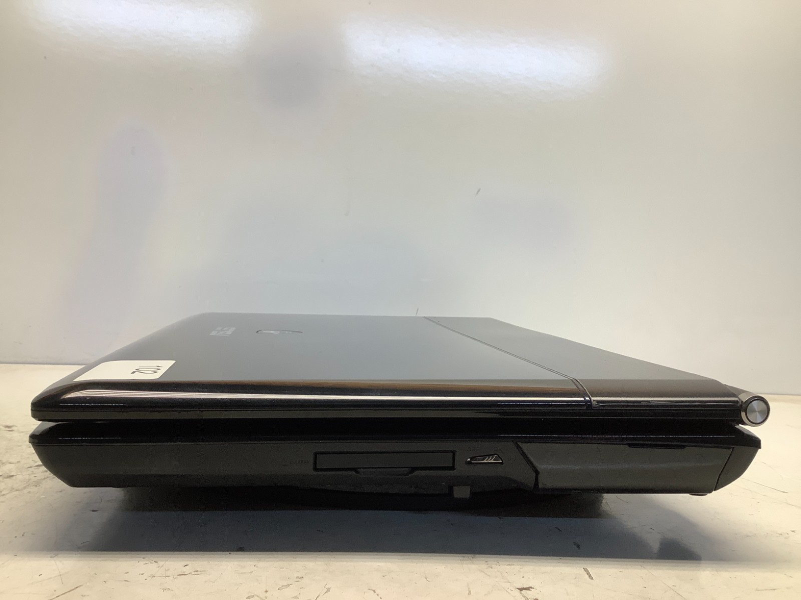 Asus G72GX-RBBX05 Intel Core 2 Duo P8700 2.53GHz 6 GB NO HDD