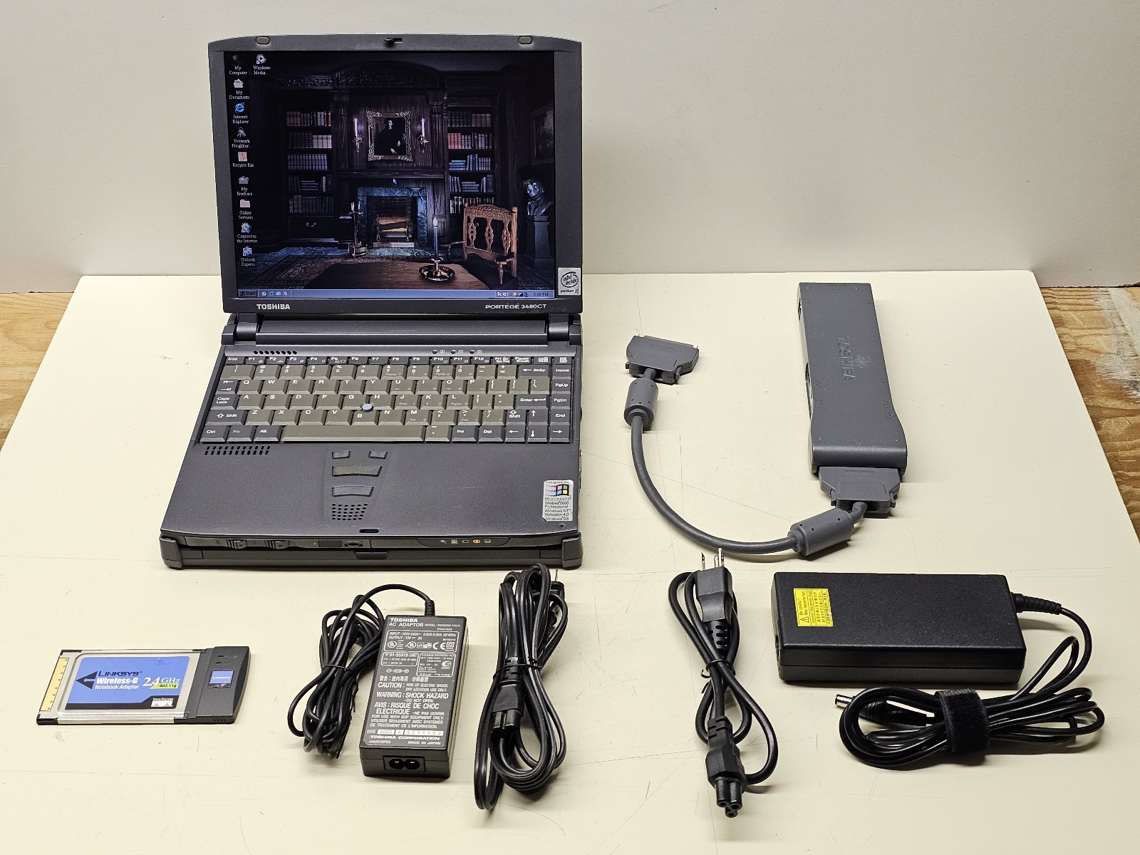 Toshiba Portégé 3480CT Pentium III 600 192MB 10GB Windows 98 SE + MORE *READ*