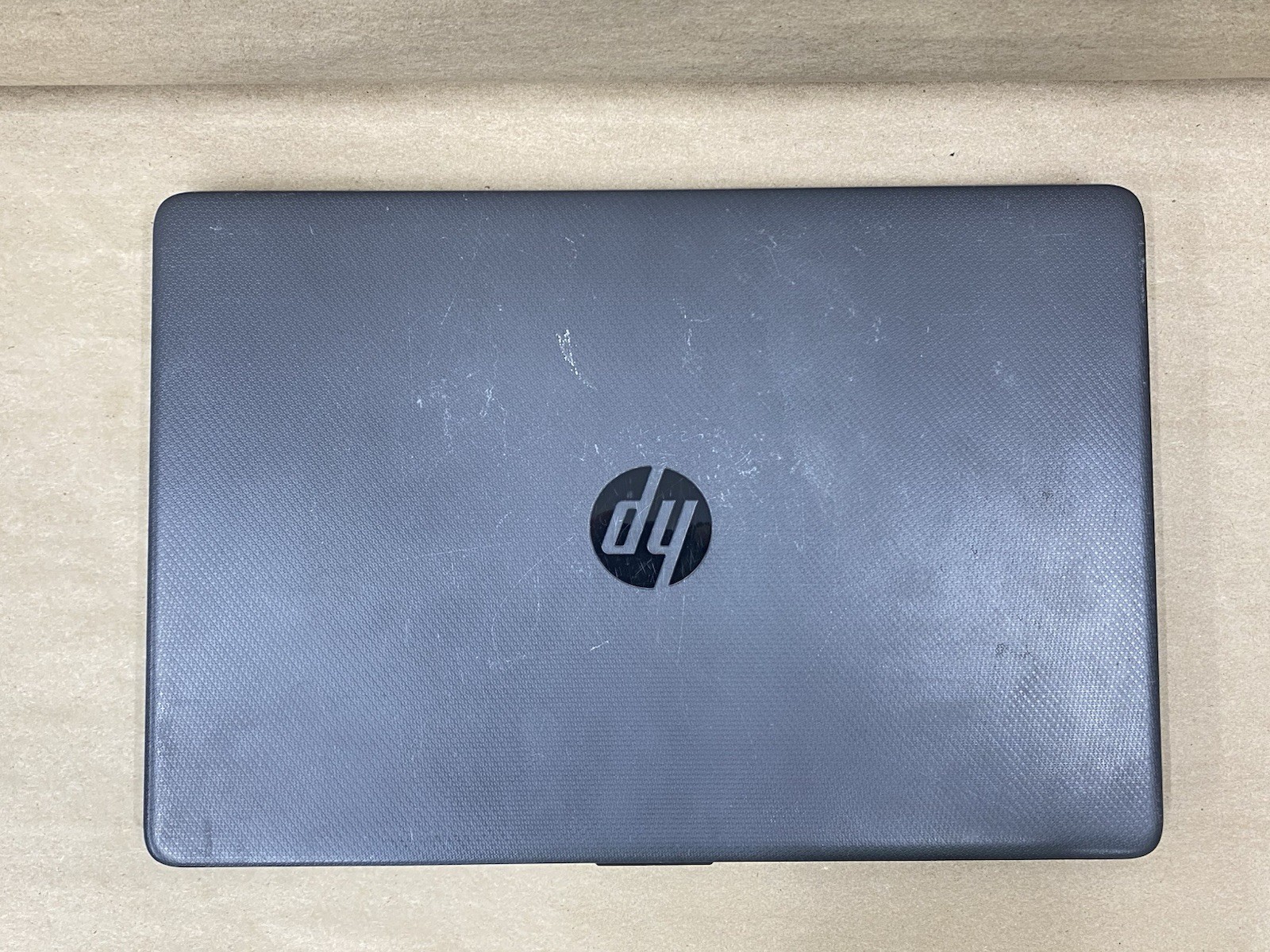 HP 255 G8 – 15.5″ FHD – AMD Ryzen 3 3250U – 4GB – 256GB – Win 11 Pro