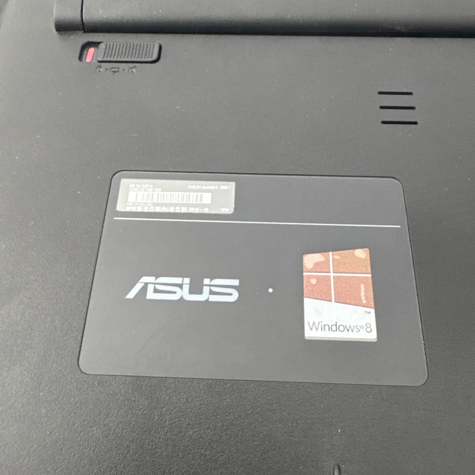 Asus X401A Intel Pentium B970 2.3GHz 4 GB not working parts only.