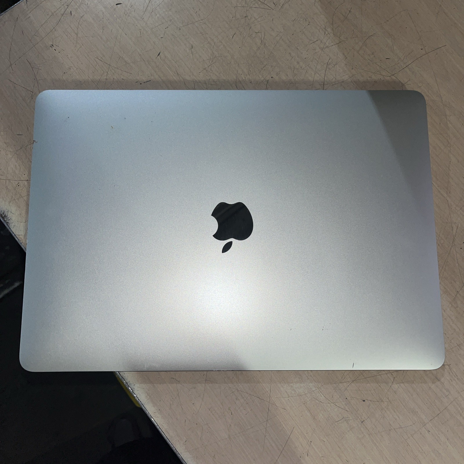 APPLE MACBOOK AIR 13″ SCISSOR, 2020 CORE I3-1000NG4 1.1GHZ 8GB RAM 256SSD