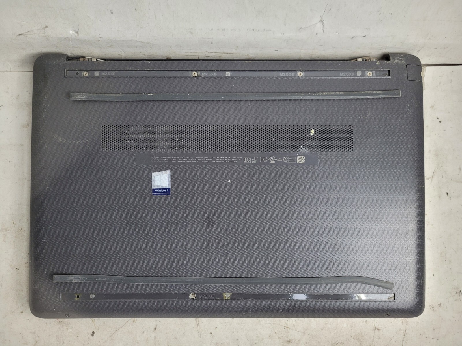 HP NoteBook 255 G8 w/AMD Ryzen 5 3500U, 4GB RAM, 15.6″ Laptop for Parts #1857