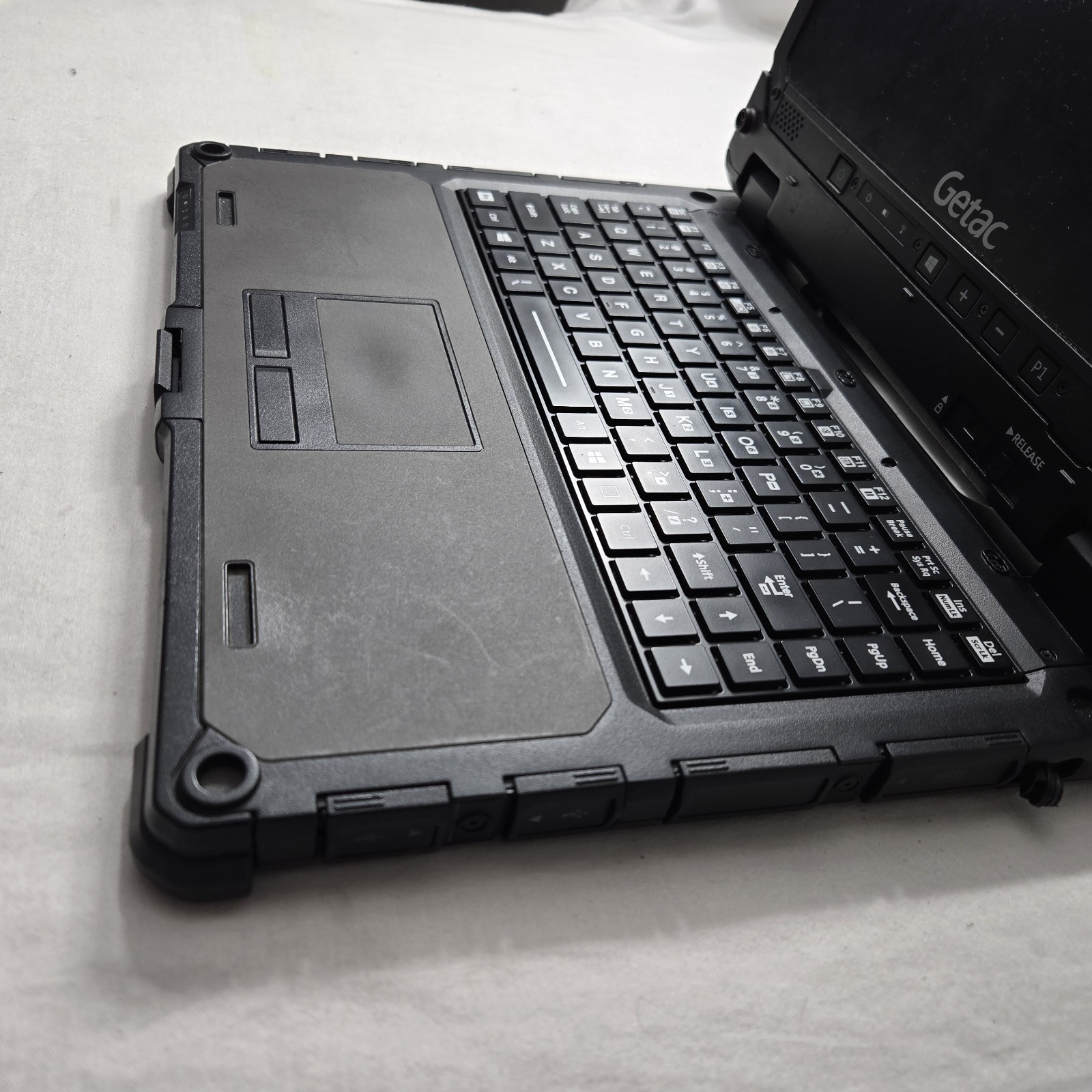 GETAC K120 Toughbook 12.5″ i5-8250U 1.60GHz 512GB SSD 16GB – 4G – GPS – Grade B