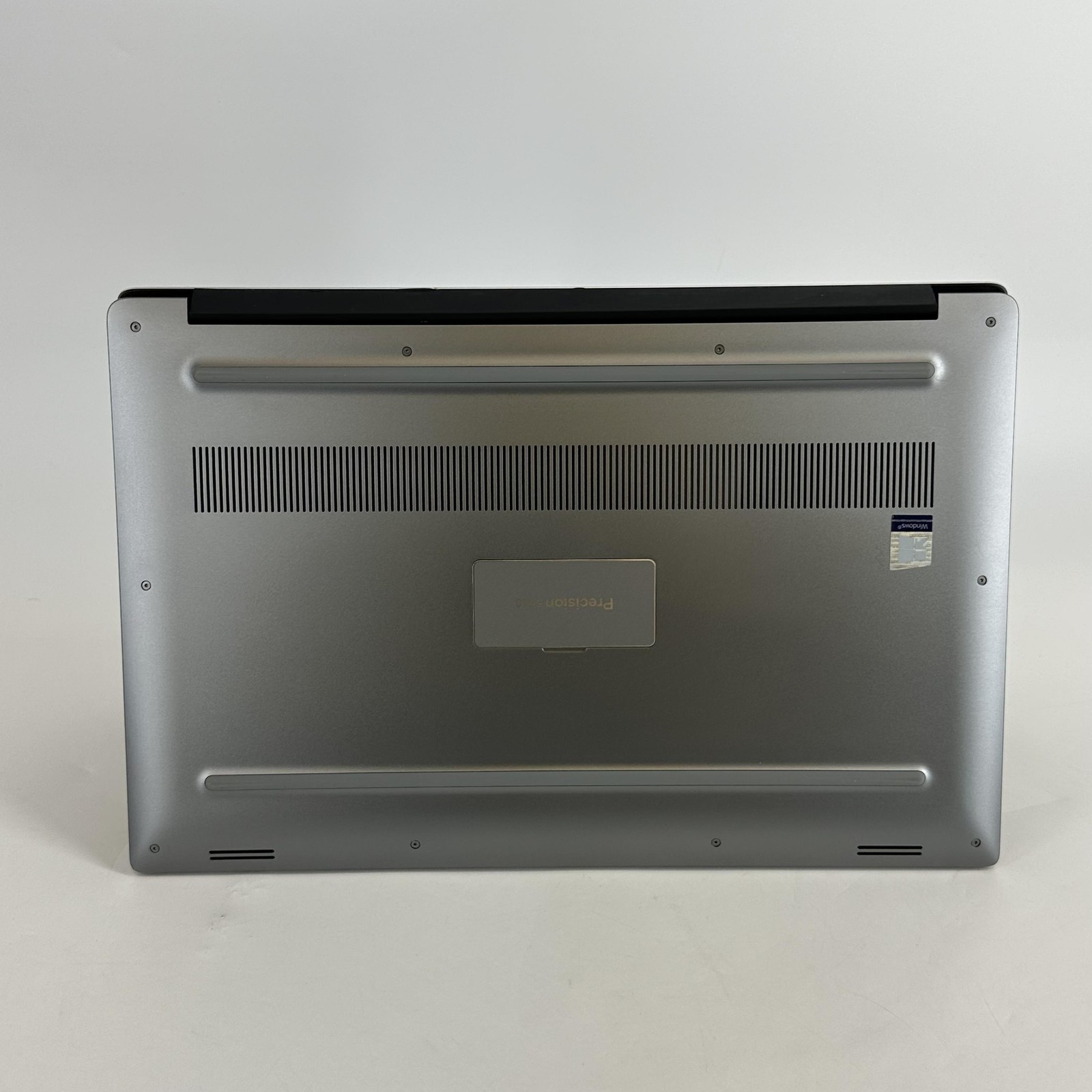 Dell Precision 5540 15.6 FHD Xeon E-2276M 2.80GHz 64GB 2TB SSD Quadro T2000 Good