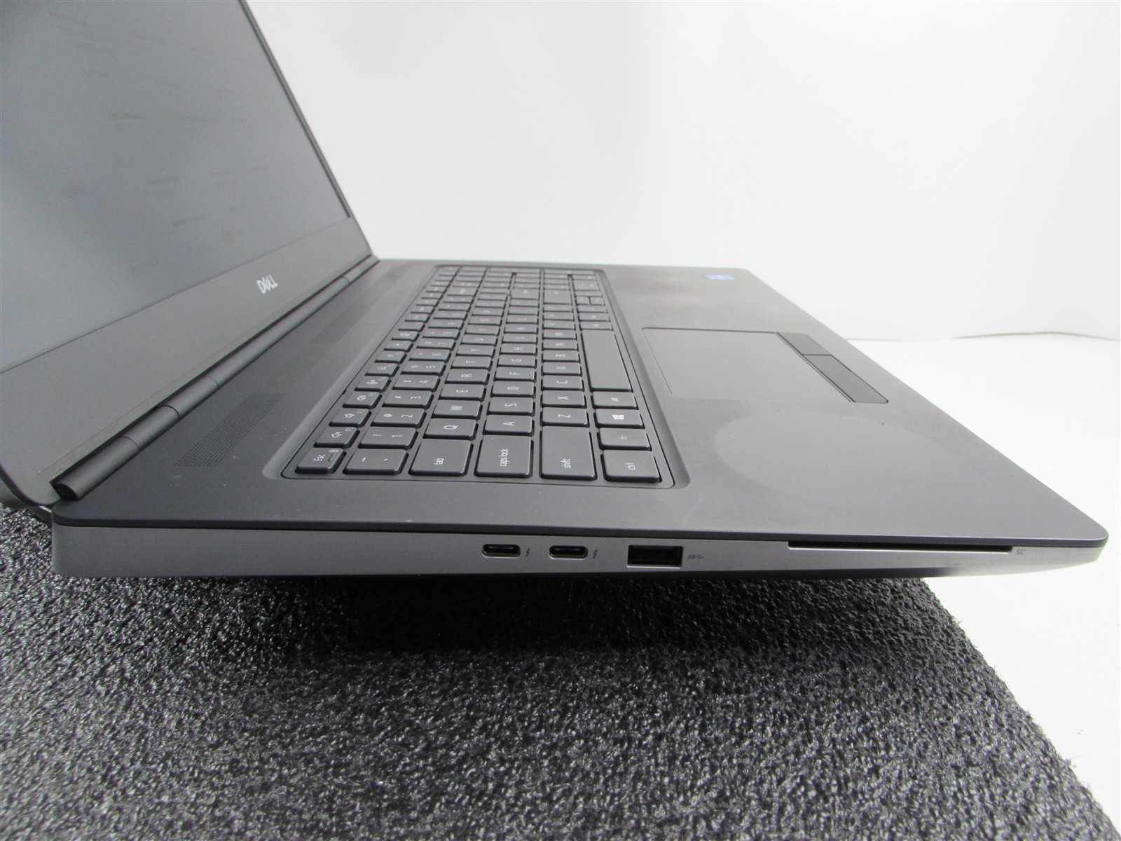DELL PRECISION 7760 1920X1080 I7-11850H 1TB 32GB NVIDIA RTX A4000 WIN 11 PRO