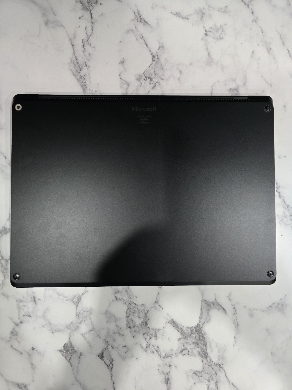 Microsoft Surface Laptop 3 13.5″ i5-1035G7 8GB RAM 256GB SSD Win10