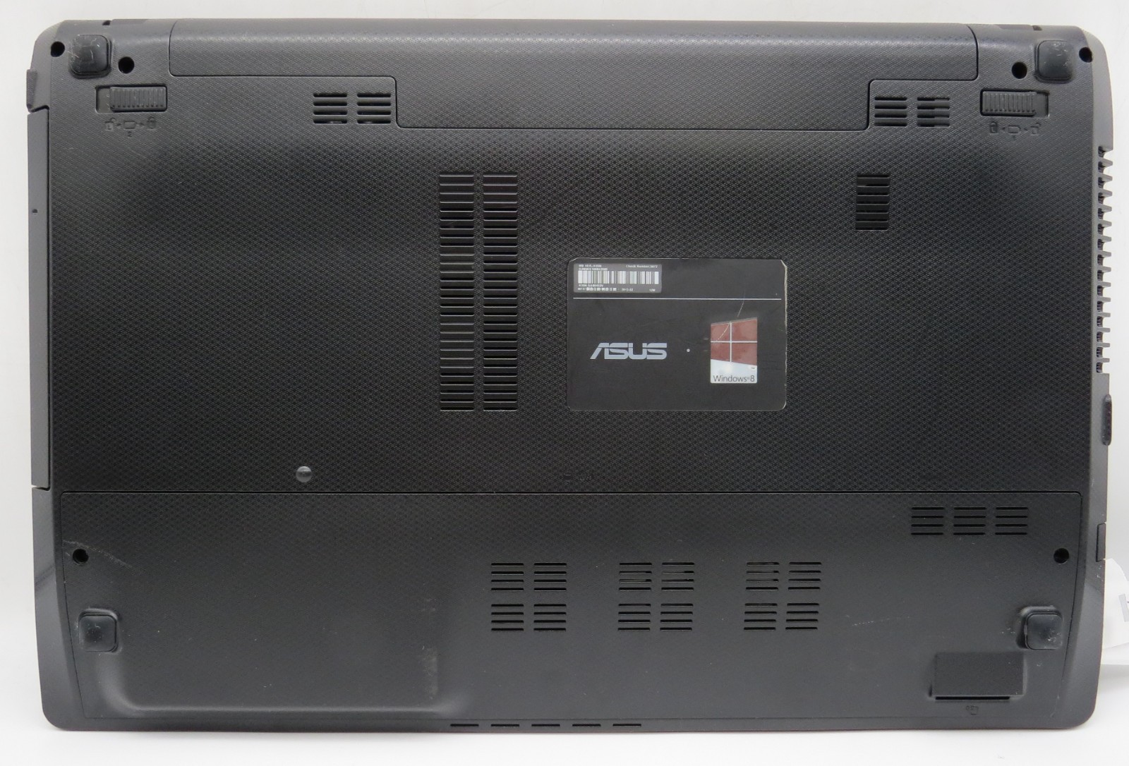 ASUS K55N-15.6″-AMD A8-APU-4500M@1.9GHz-3GB RAM-240GB 2.5 SSD-NO OS