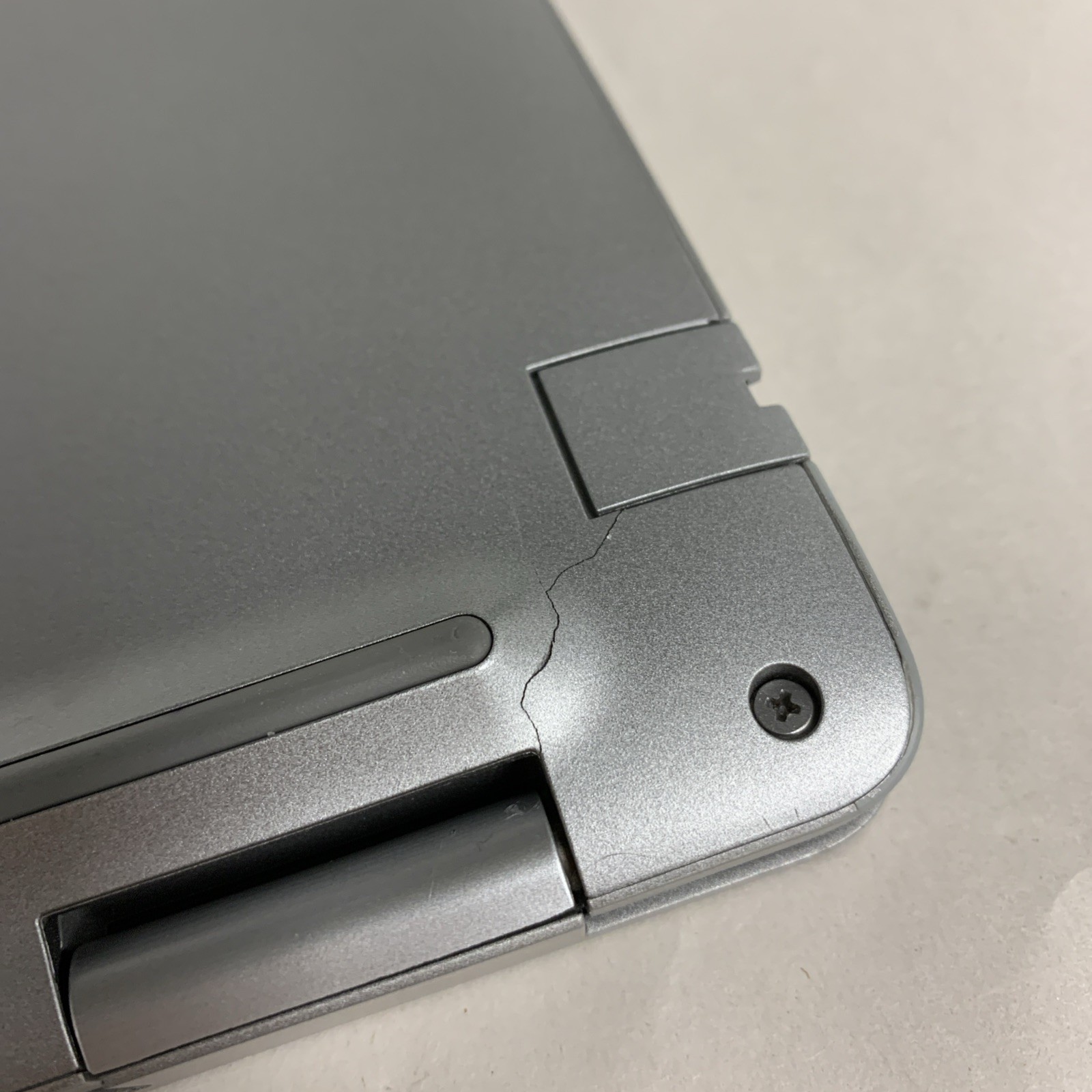 Dell Latitude 5530 Intel Core i5-1235U 16GB RAM NO SSD | BAD SCREEN AS IS
