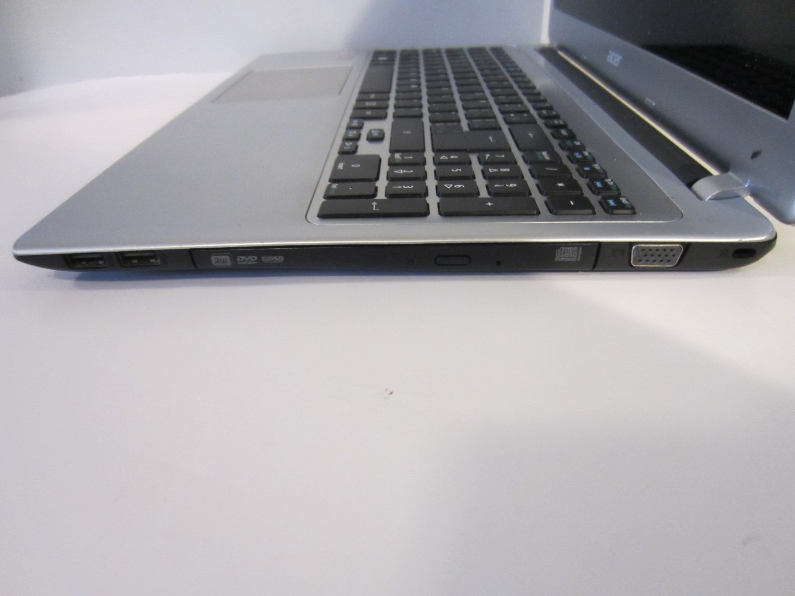 Acer Aspire V5-551-8648 15.6″ AMD A8 CPU Processor HDMI VGA AS-IS Parts Repair