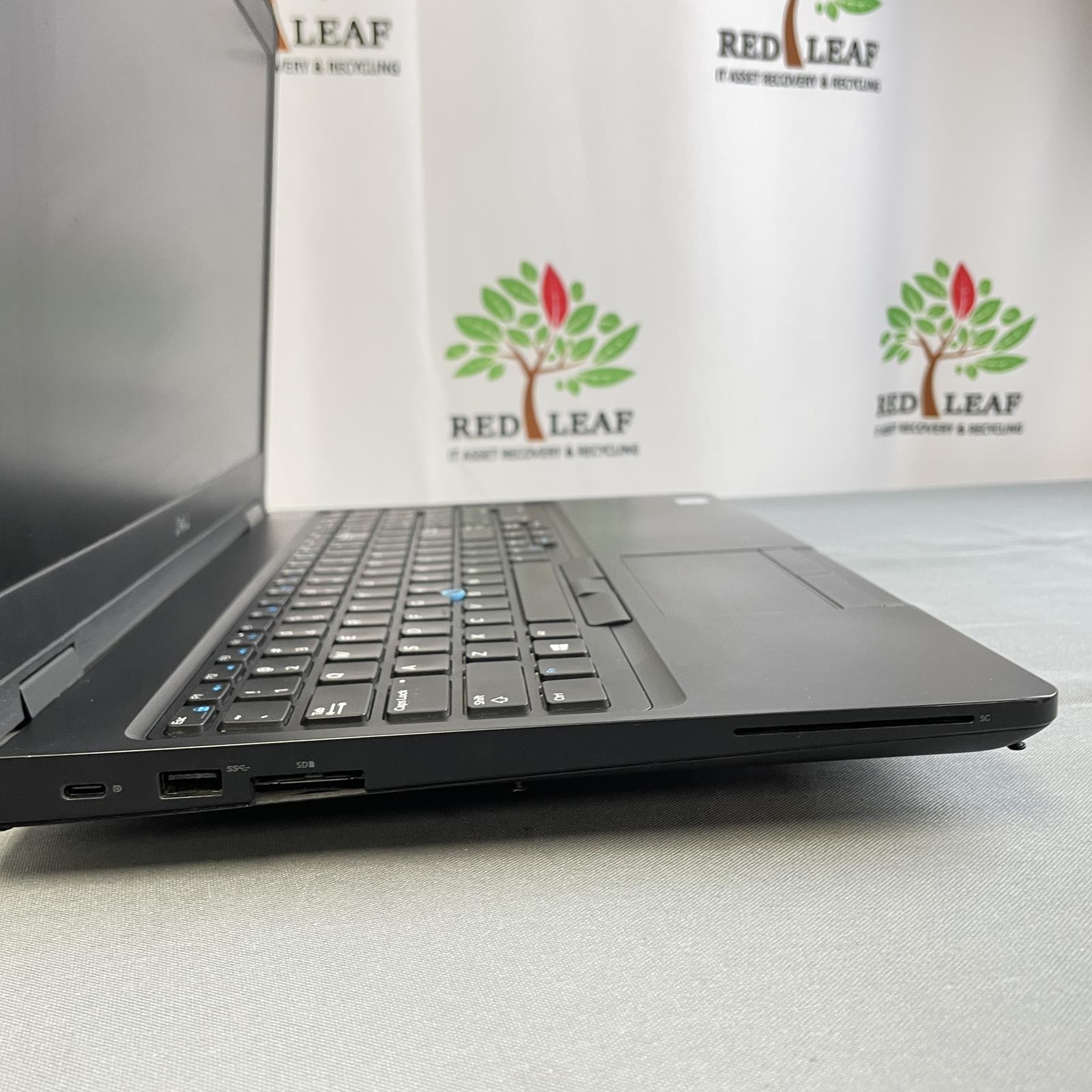 Dell Latitude 5590 15.6 in, Core i5-8350U 8 GB RAM No SSD | Grade B/C (READ)