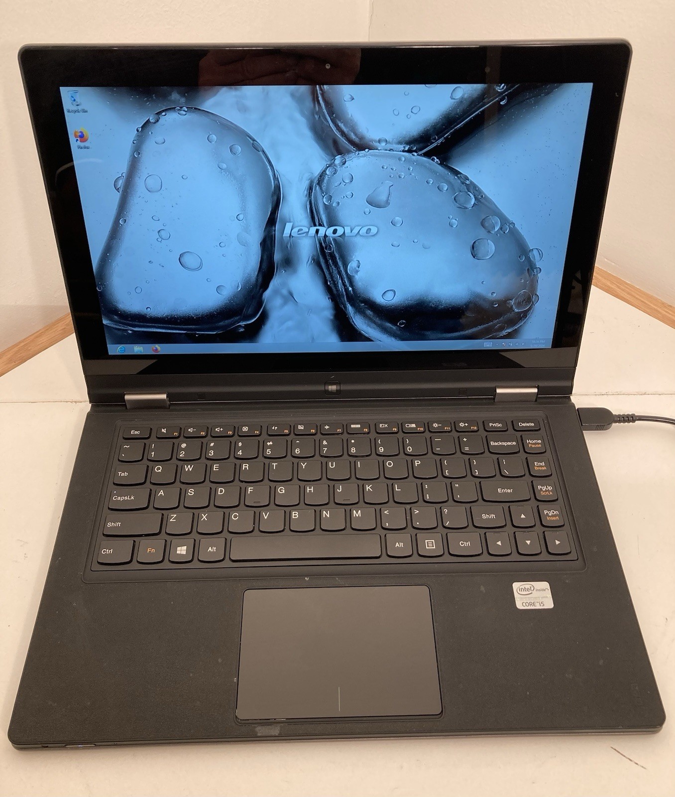 Lenovo IdeaPad Yoga 13 20175, 2-in-1 Laptop/Tablet /Vintage Retro Windows 8/SSD